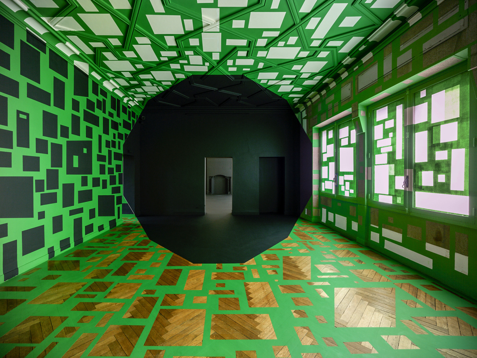 Georges Rousse, anamorphose, architecture, color, green, Nantes, France, Sous Les Etoiles Gallery