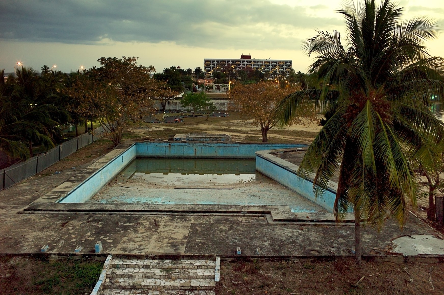 Magdalena Sol&eacute;, Cuba - Hasta Siempre (Cuba Forever), Swimming Pool, Cienfuegos, 2011, Sous Les Etoiles Gallery