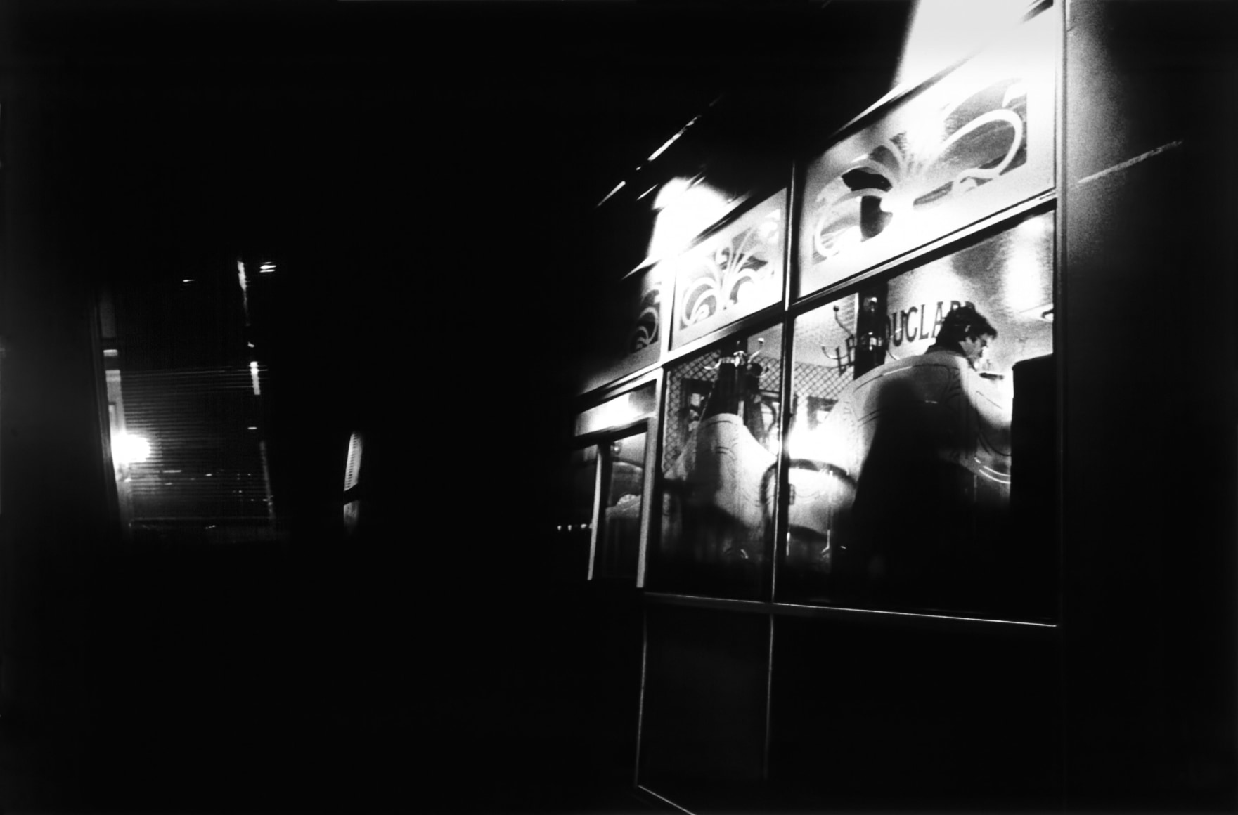 Wendy Paton, Nuit Blanche, Caf&eacute; Noir, 2011, Sous Les Etoiles Gallery