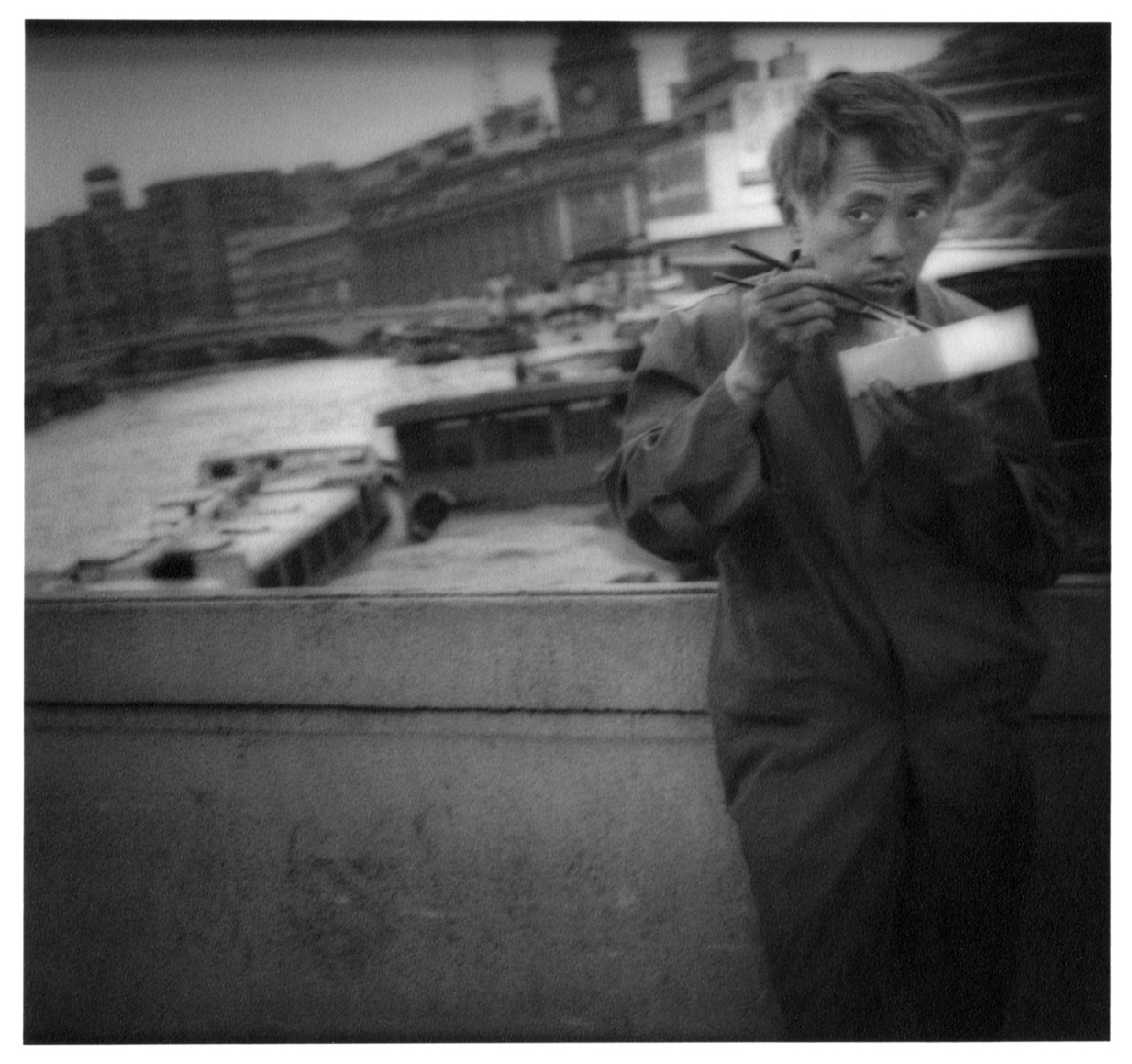 Lunch break, Shanghai, China, 1995 - Empire | James Whitlow Delano Documentary Fine Art