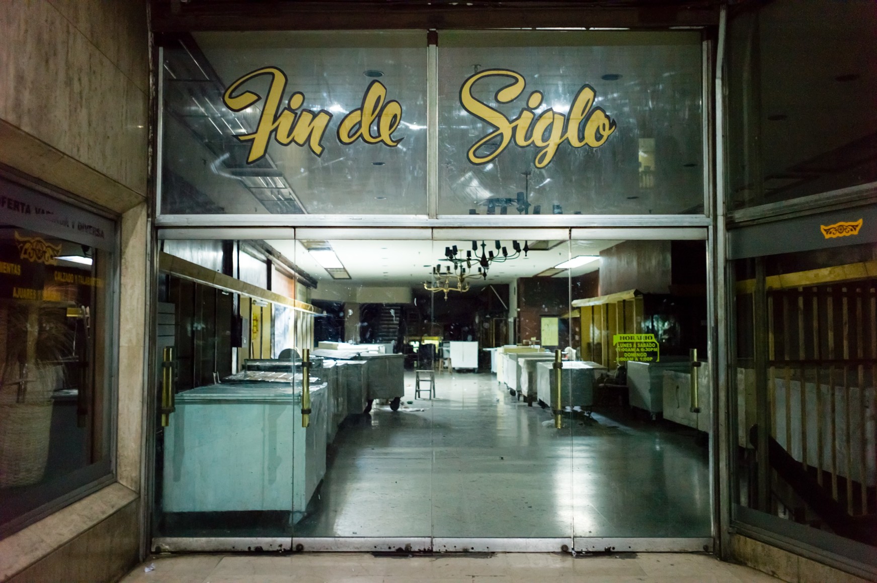 Magdalena Sol&eacute;, Cuba - Hasta Siempre (Cuba Forever), End of Century, Havana, 2011, Sous Les Etoiles Gallery