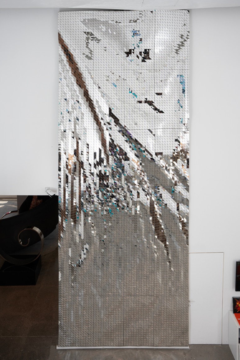 Aref Montazeri Fluid Wall, 2024