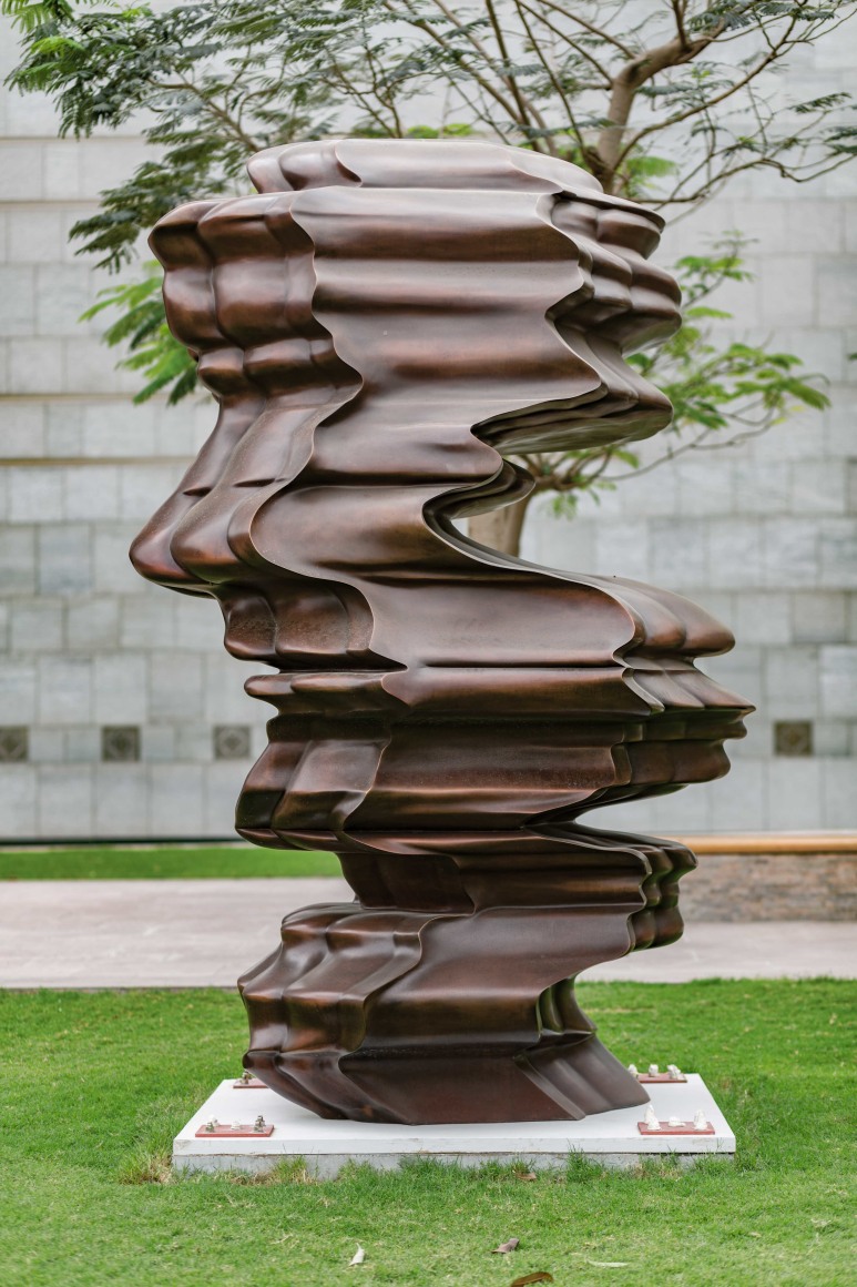 Tony Cragg at DIFC Gate