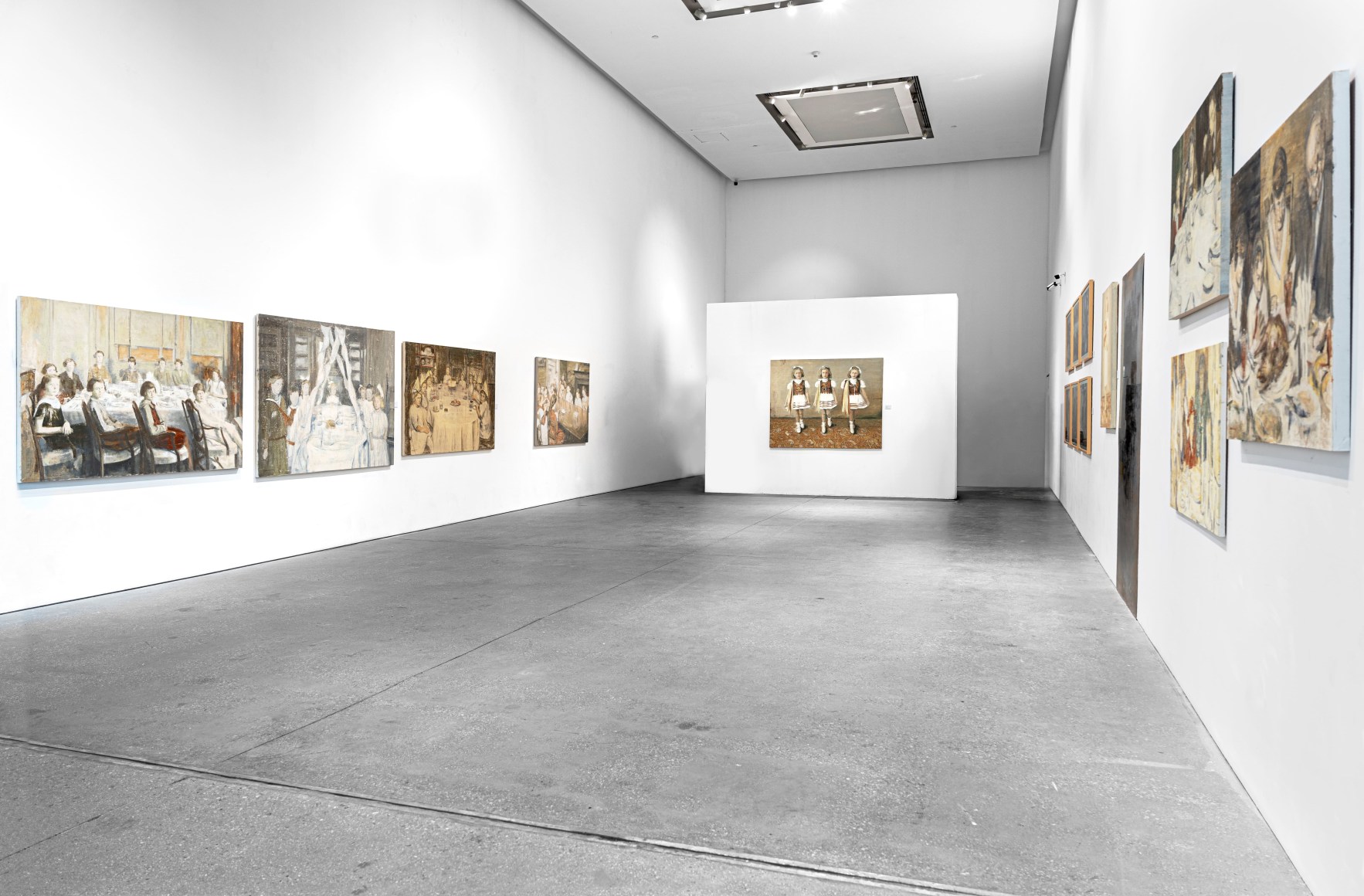 Morteza Khosravi: The Floating Table