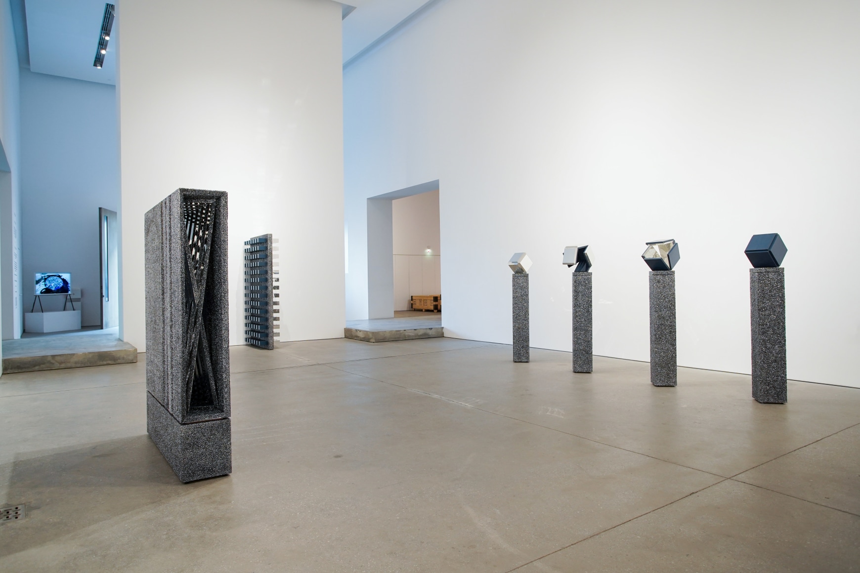 Aref Montazeri: Mirror