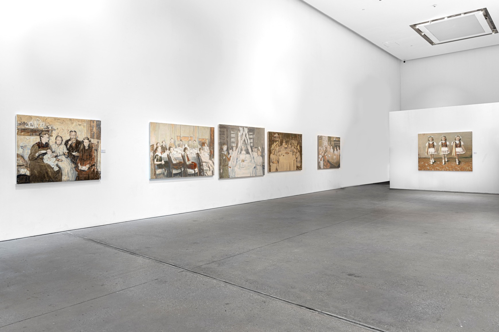 Morteza Khosravi: The Floating Table