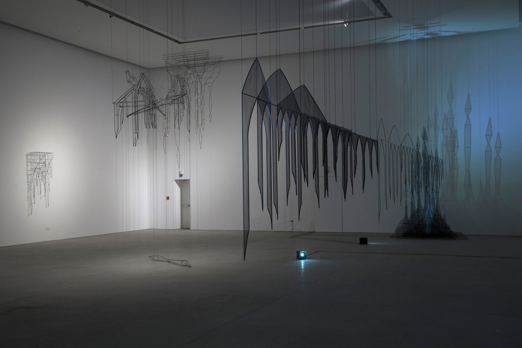 Afruz Amighi: M&aring;ngata