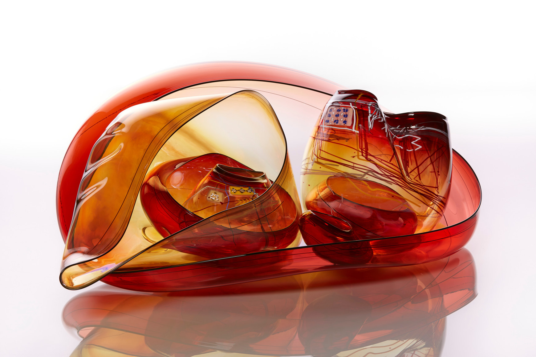 Dale Chihuly&nbsp;, Garnet Flame Basket Set