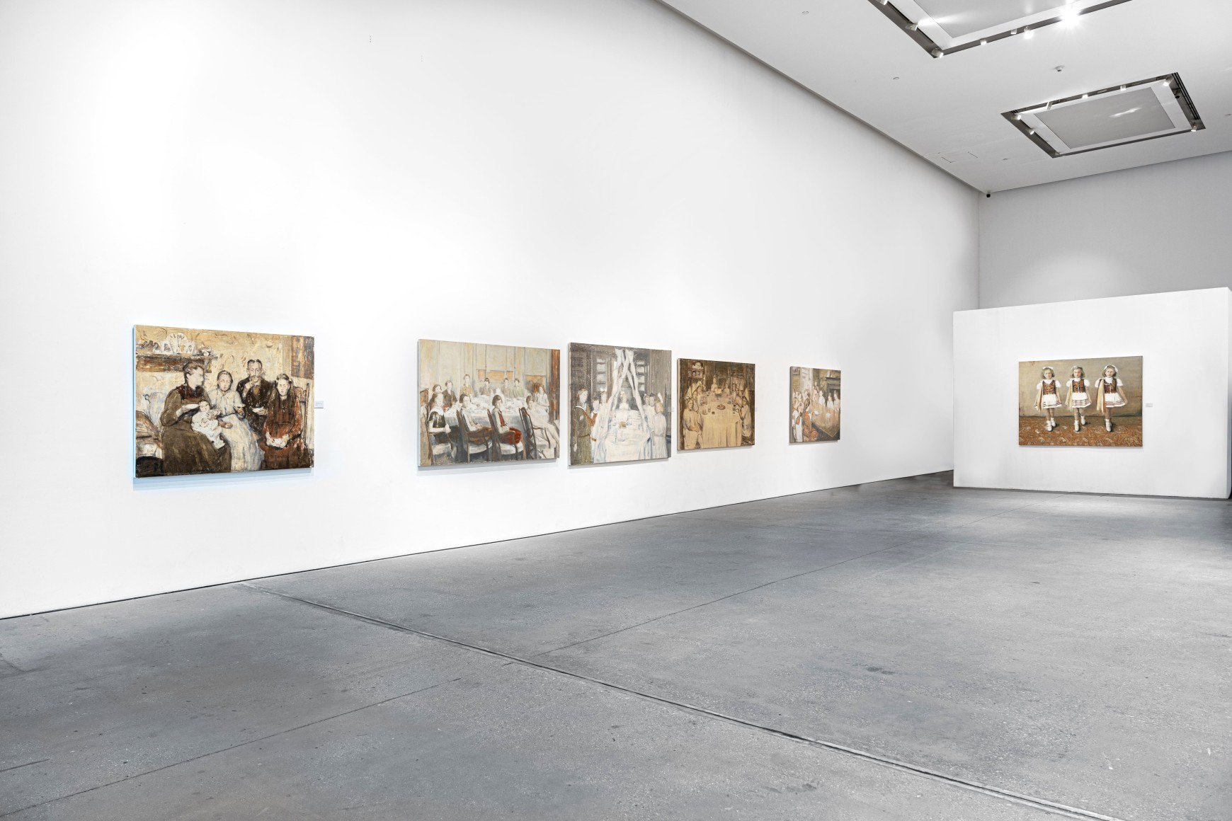 Morteza Khosravi: The Floating Table