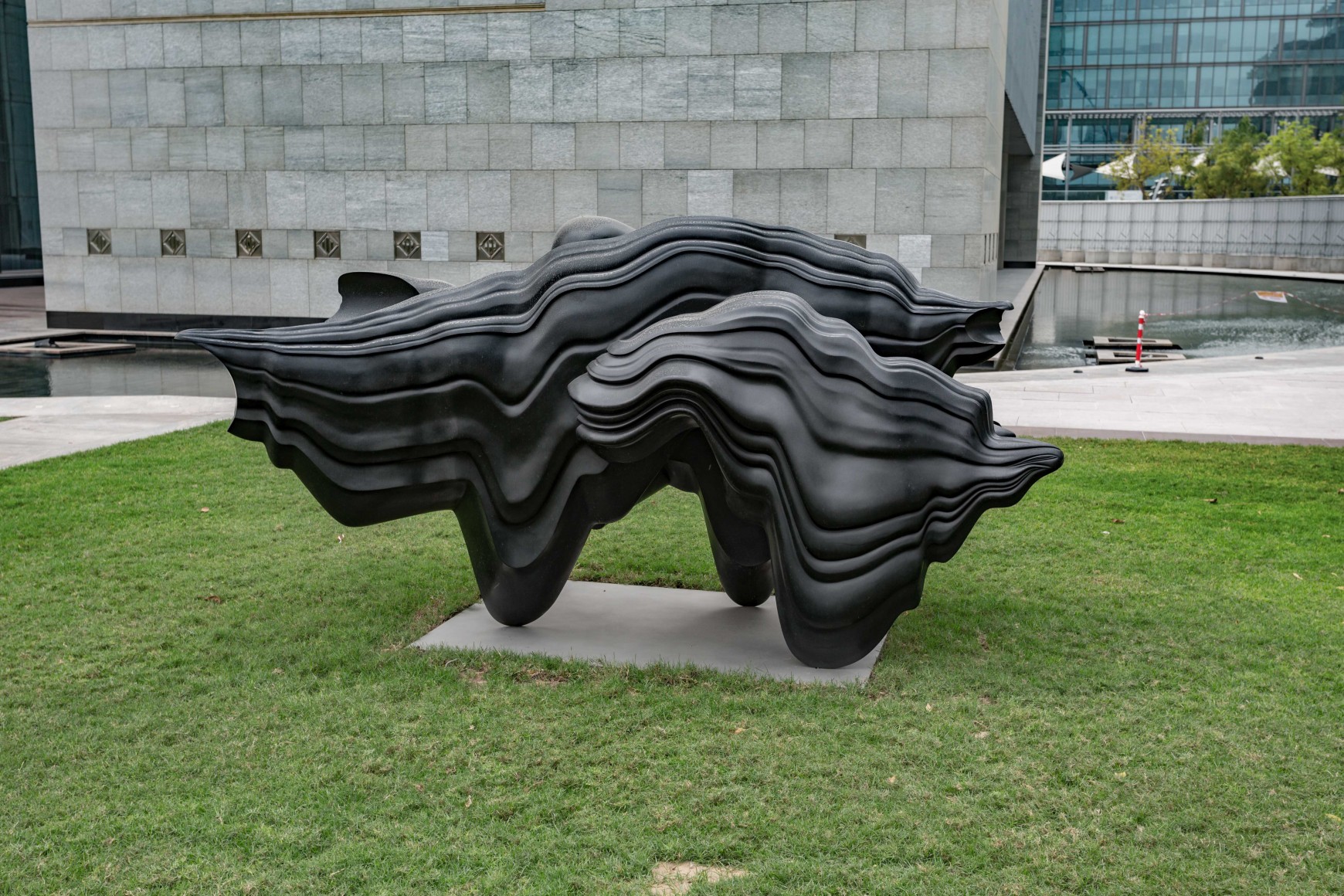 Tony Cragg at DIFC Gate