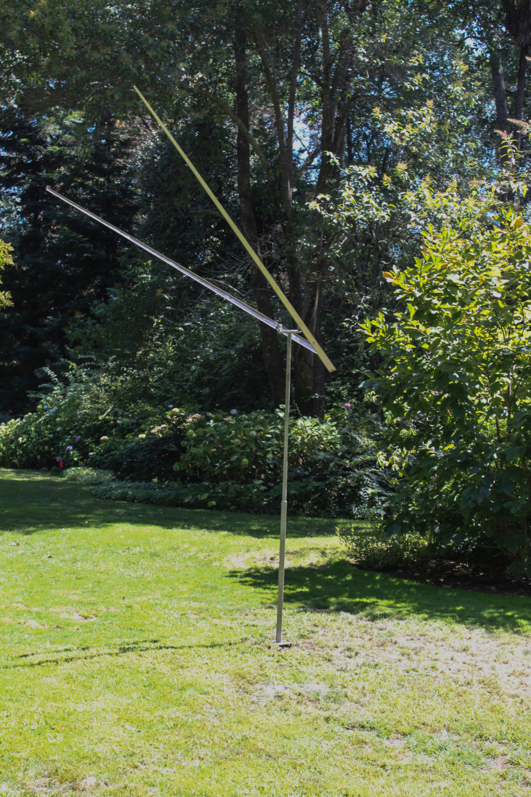 George Rickey, Two Lines Leaning IV, 1972