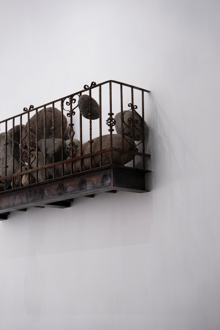 Exhibition view, "Beyond Behind / Atrás y más allá", October 29, 2023 – April 7, 2024, Curator: Viviana Kuri Haddad / Assistant Curator: Maya Renée Escárcega. Courtesy of Museo de Arte de Zapopan. Photo: Lazarillo.