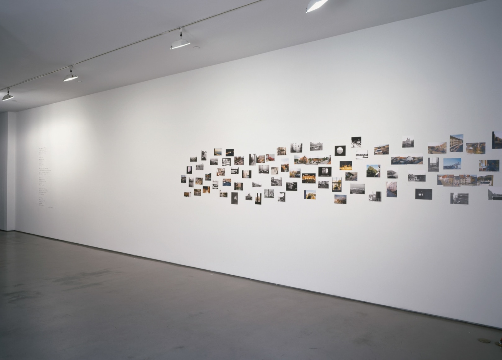 Hans-Peter Feldmann, Installation view: 303 Gallery, New York, 2000