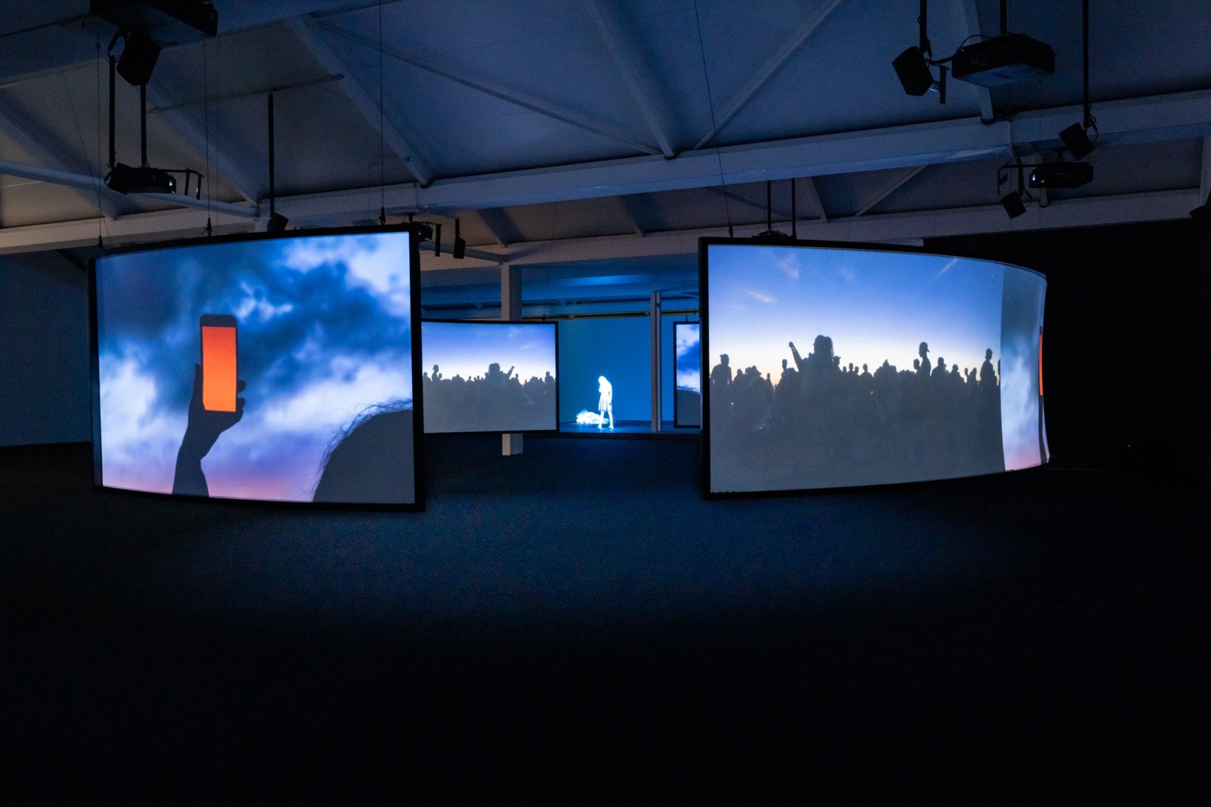 Installation view, Doug Aitken: Return to the Real, SCHAUWERK Sindelfingen, 2023., Courtesy SCHAUWERK Sindelfingen. Photo Frank Kleinbach