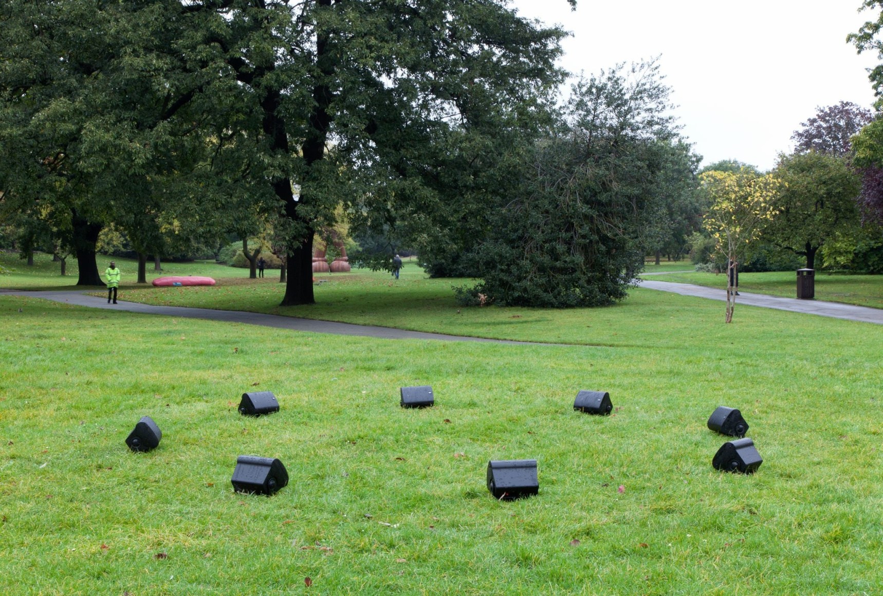 Kristin Oppenheim, Where Did You Sleep Last Night?, 2013, Frieze Sculpture Park 2014