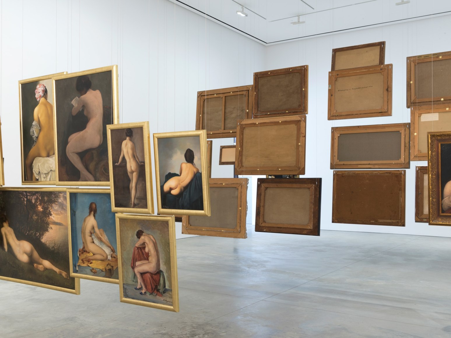 Hans-Peter Feldmann, Exhibition view: 303 Gallery, 2016