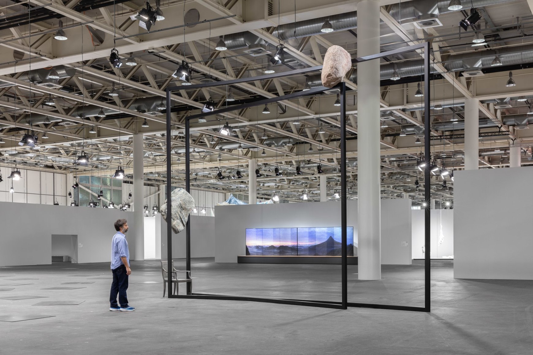 &nbsp;Installation view, Alicja Kwade,&nbsp;ParaPosition, 2024. Unlimited, U10. Photo: Sebastiano Pellion di Persano