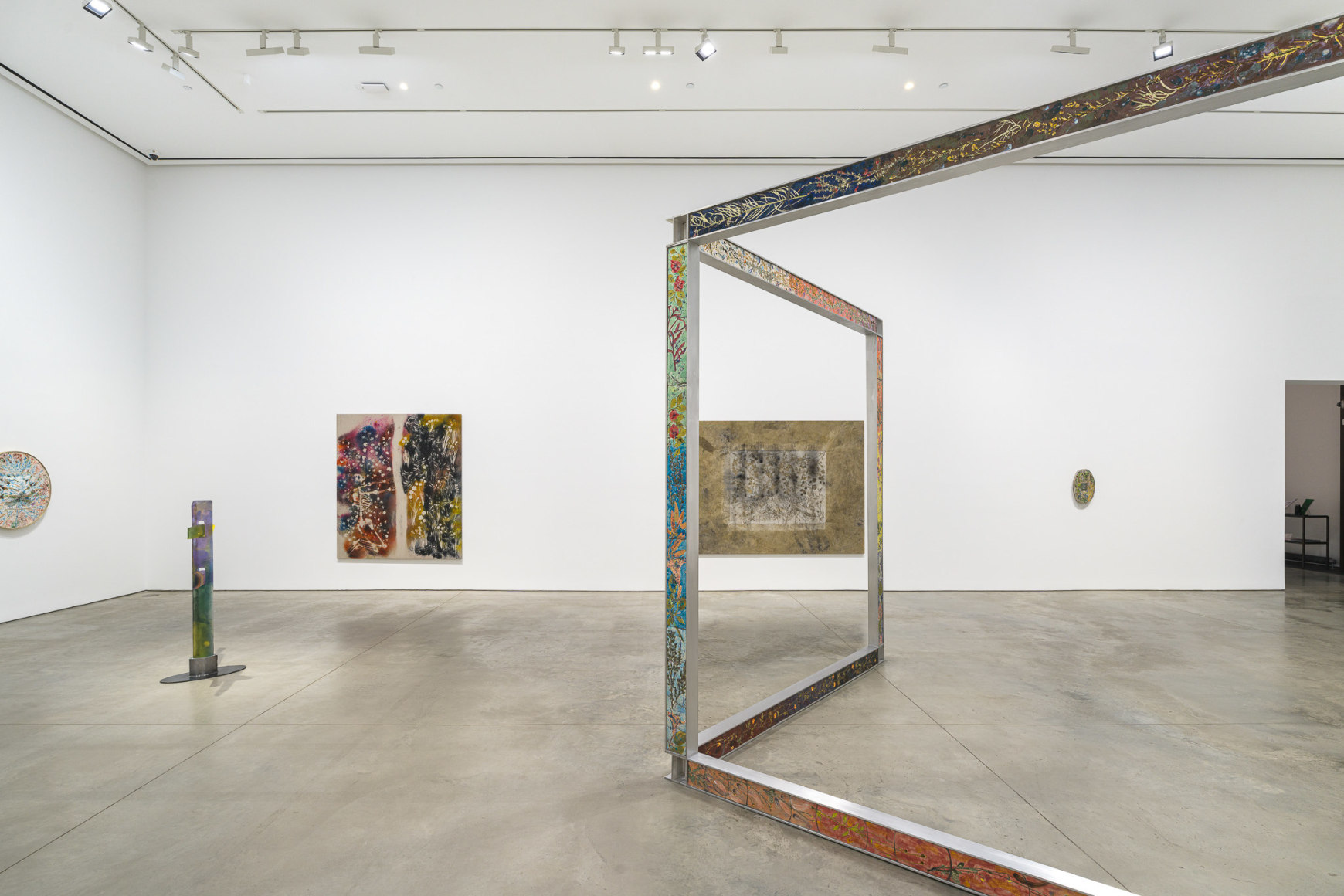 Exhibition view: Sam Falls, 303 Gallery, New York, 2023. Photo: Justin Craun