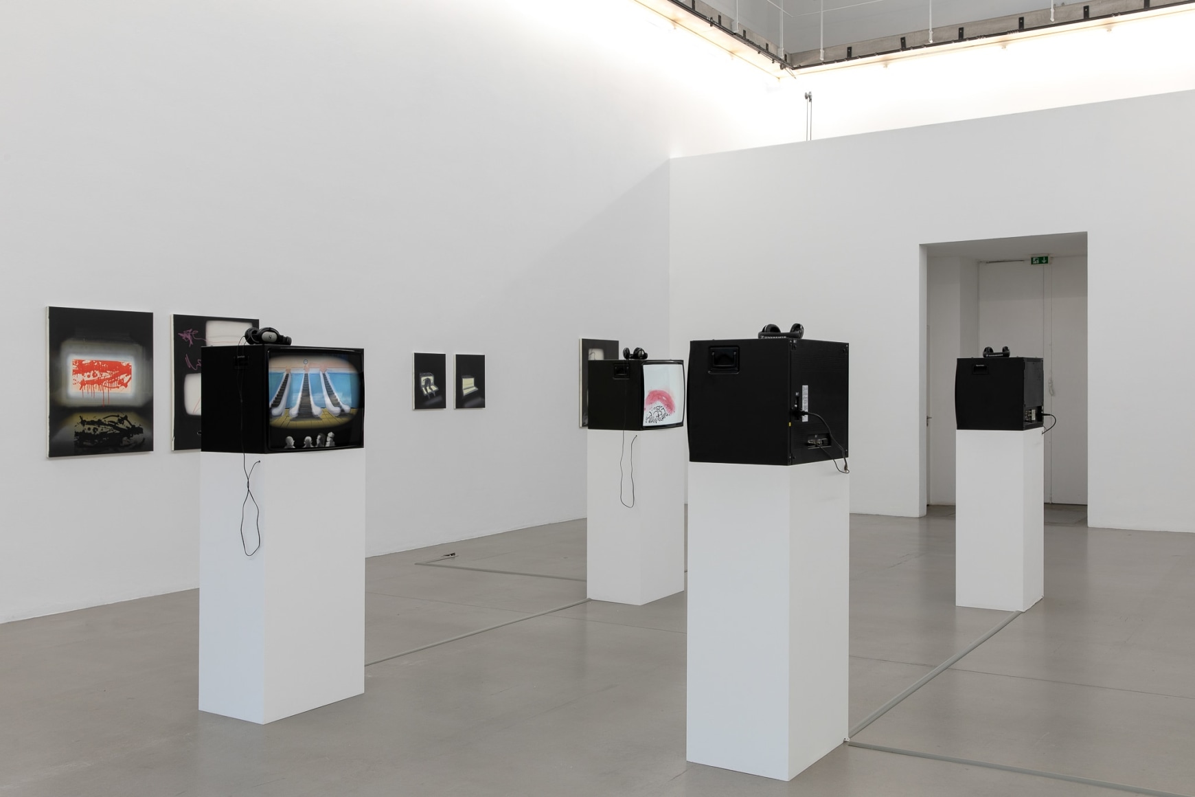 Installation view: Tala Madani, Oven Light, Portikus, Frankfurt, 2019