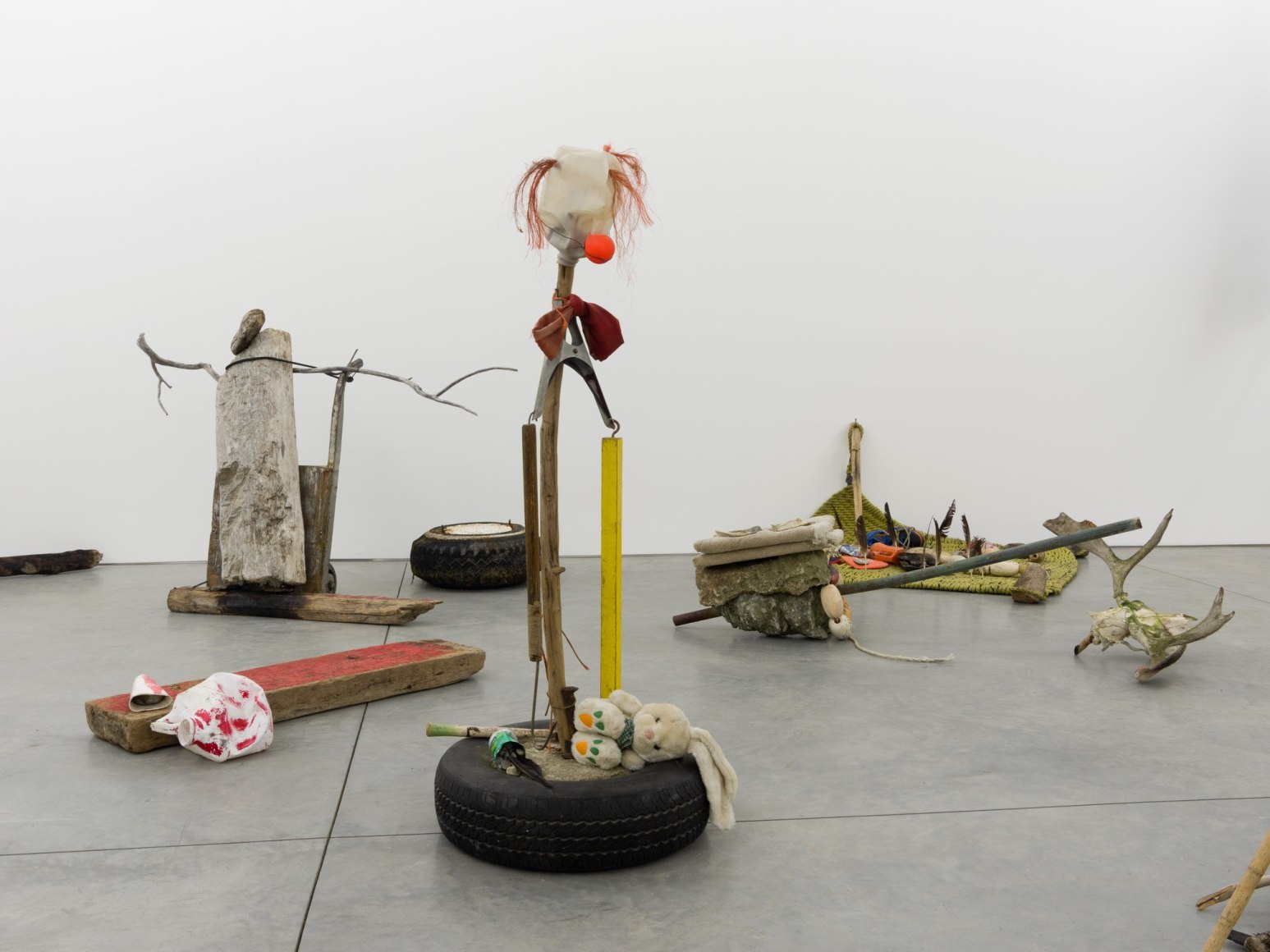 Mike Nelson, Gang of Seven, 2013, Installation at 303 Gallery, 2015