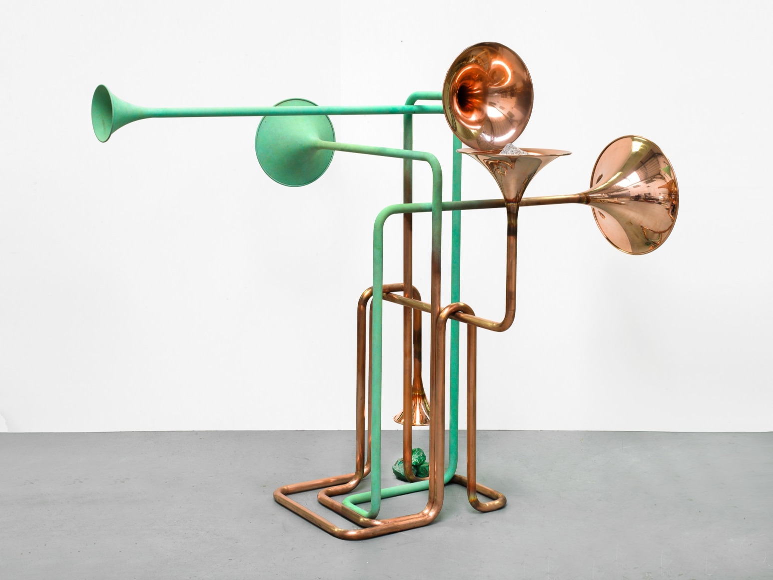 Alicja Kwade, Hypothetisches Gebilde, 2016