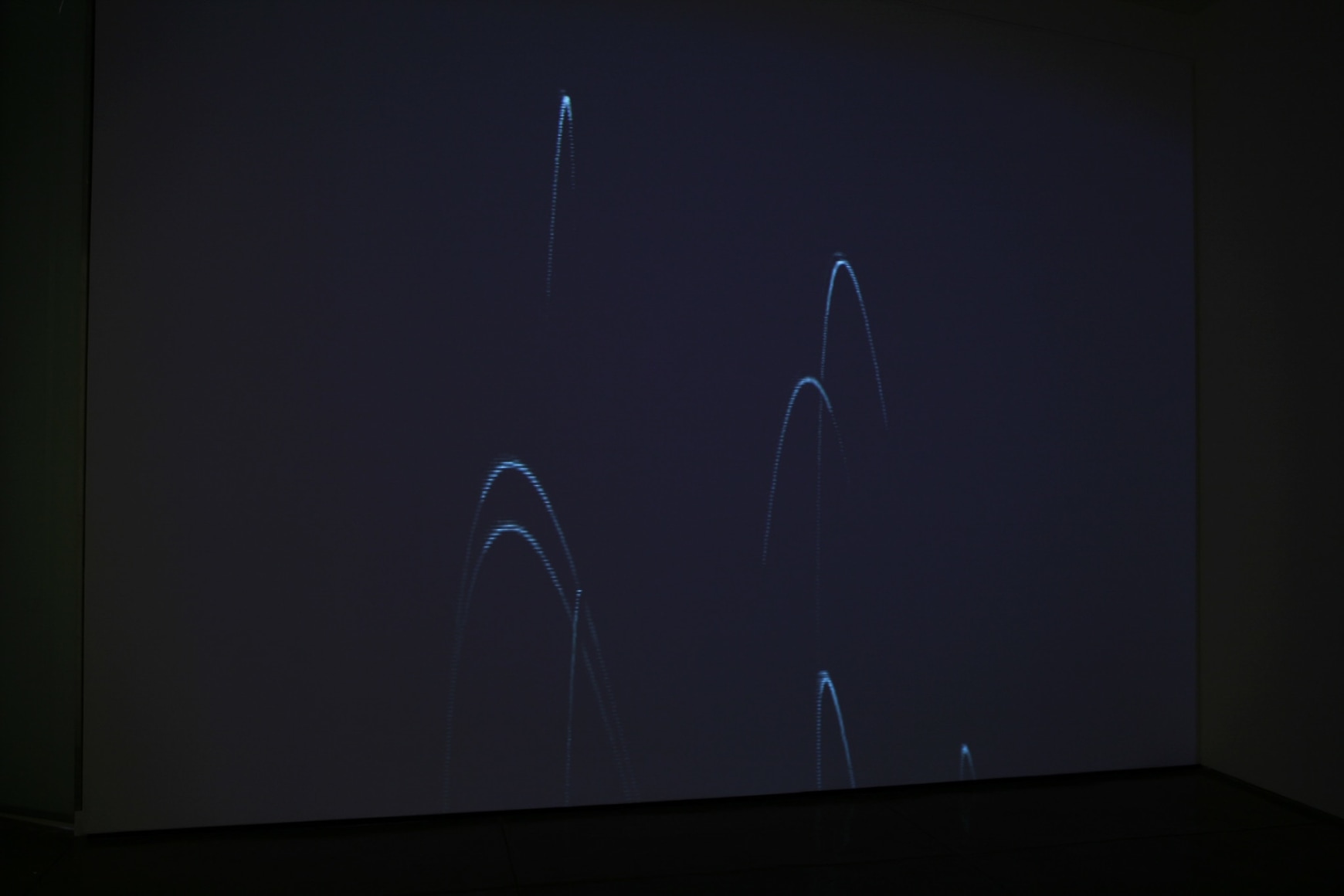 Ceal Floyer, Apollinaris, 2005