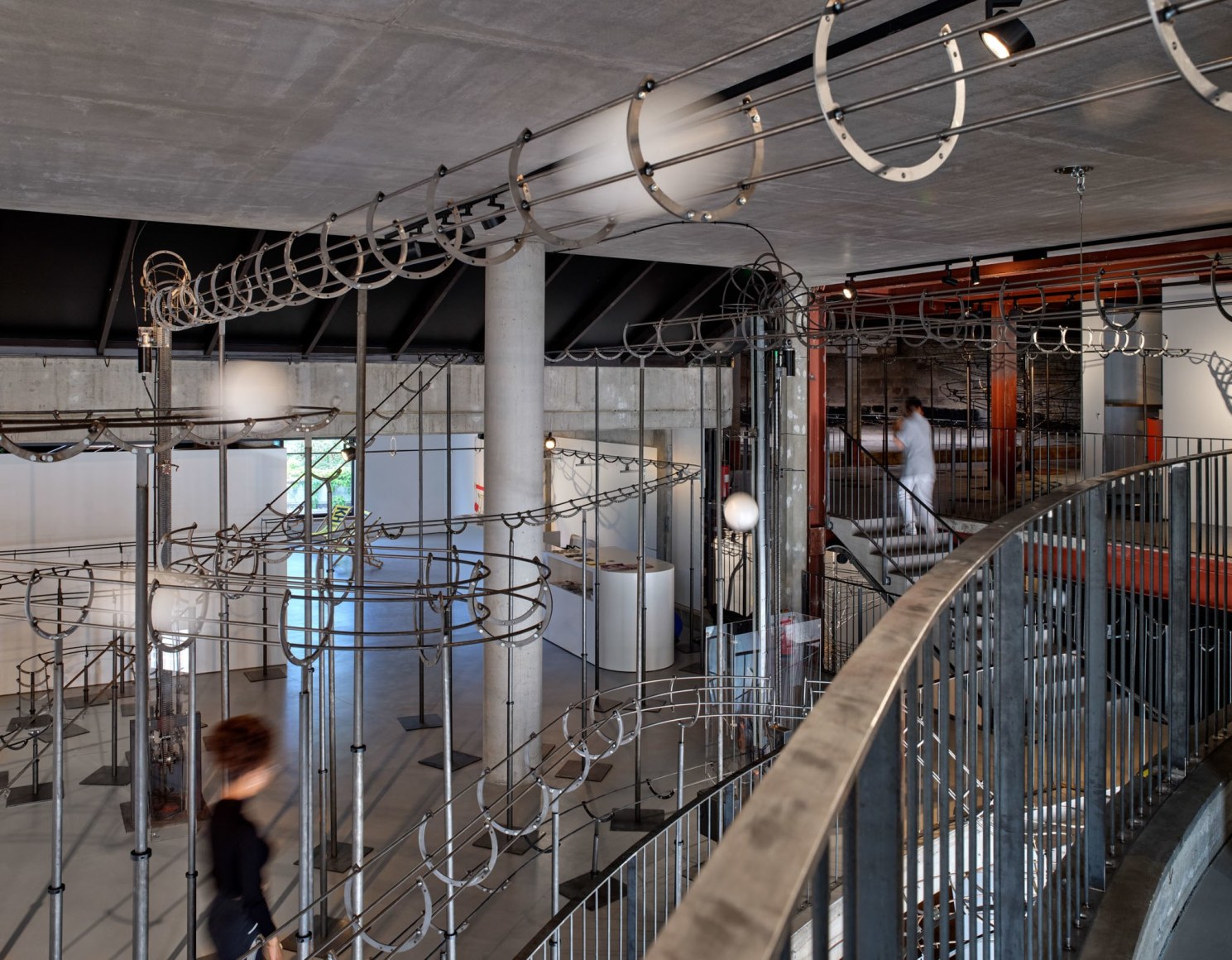 Installation view: Jeppe Hein, Distance, konschtal Esch, Luxembourg - (c) Christof Weber