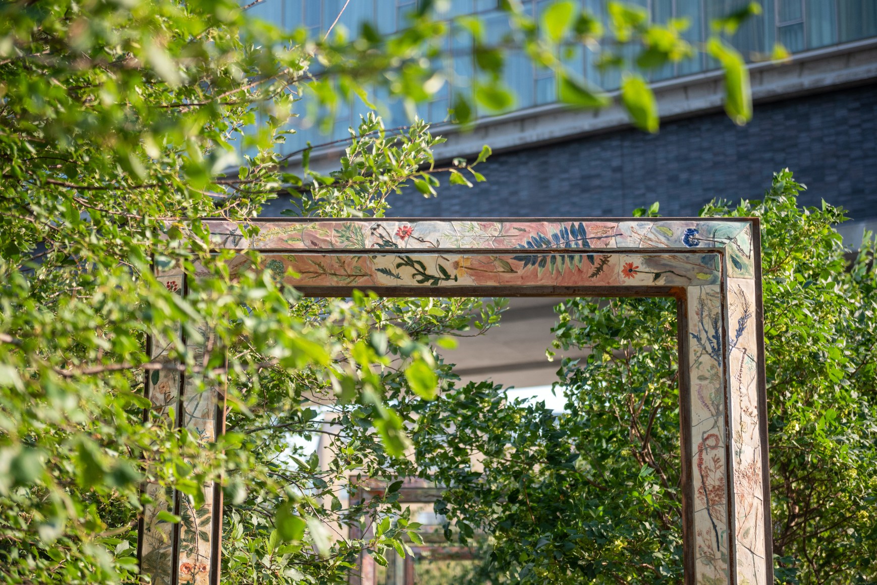 Sam Falls, Untitled (Four Arches), 2019. Part of En Plein Air. A High Line Commission., Photo by Timothy Schenck. Courtesy of the High Line.