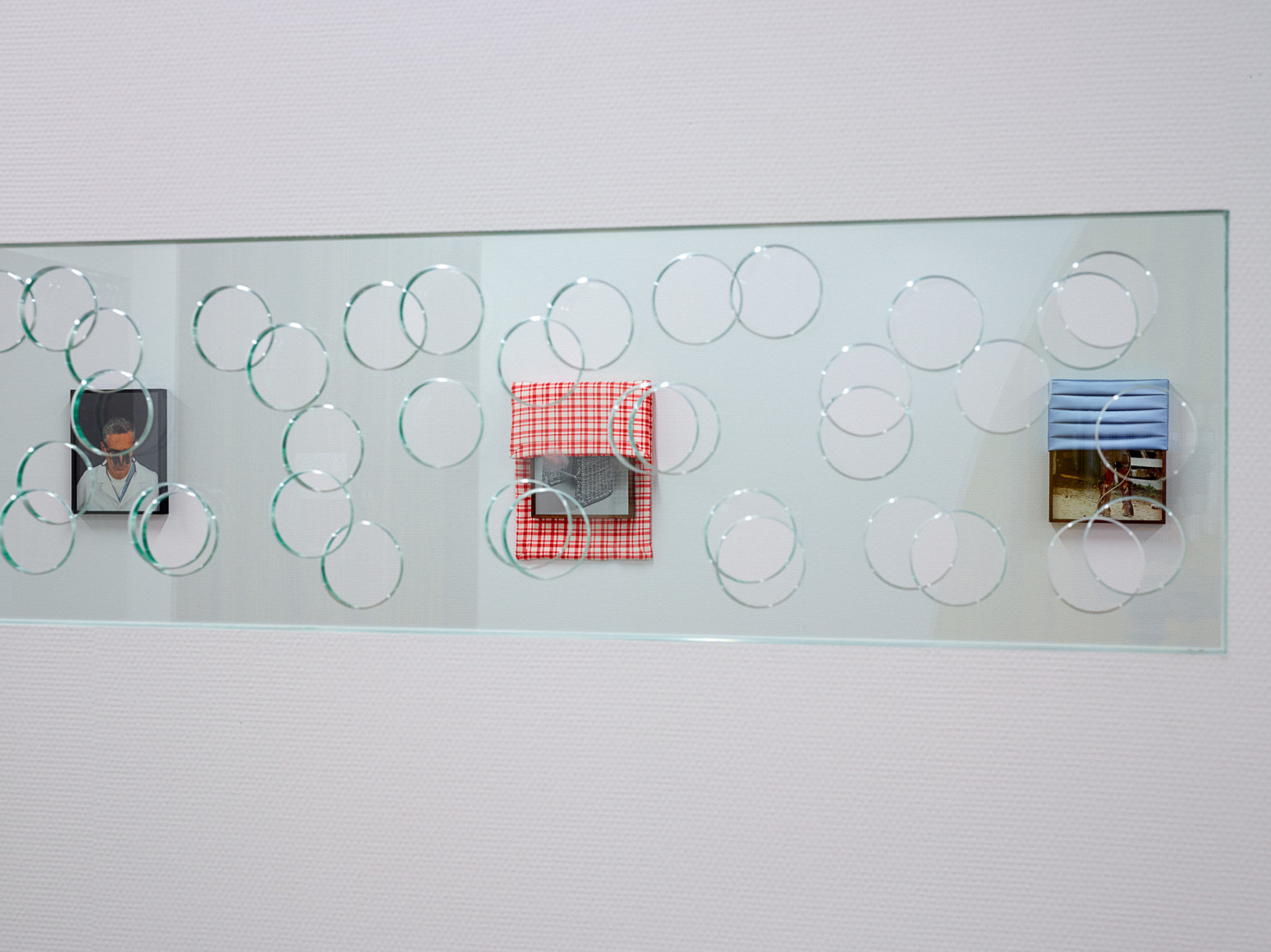 Elad Lassry, Installation view: Sensory Spaces 3, Museum Boijmans Van Beuningen, Rotterdam, 2014
