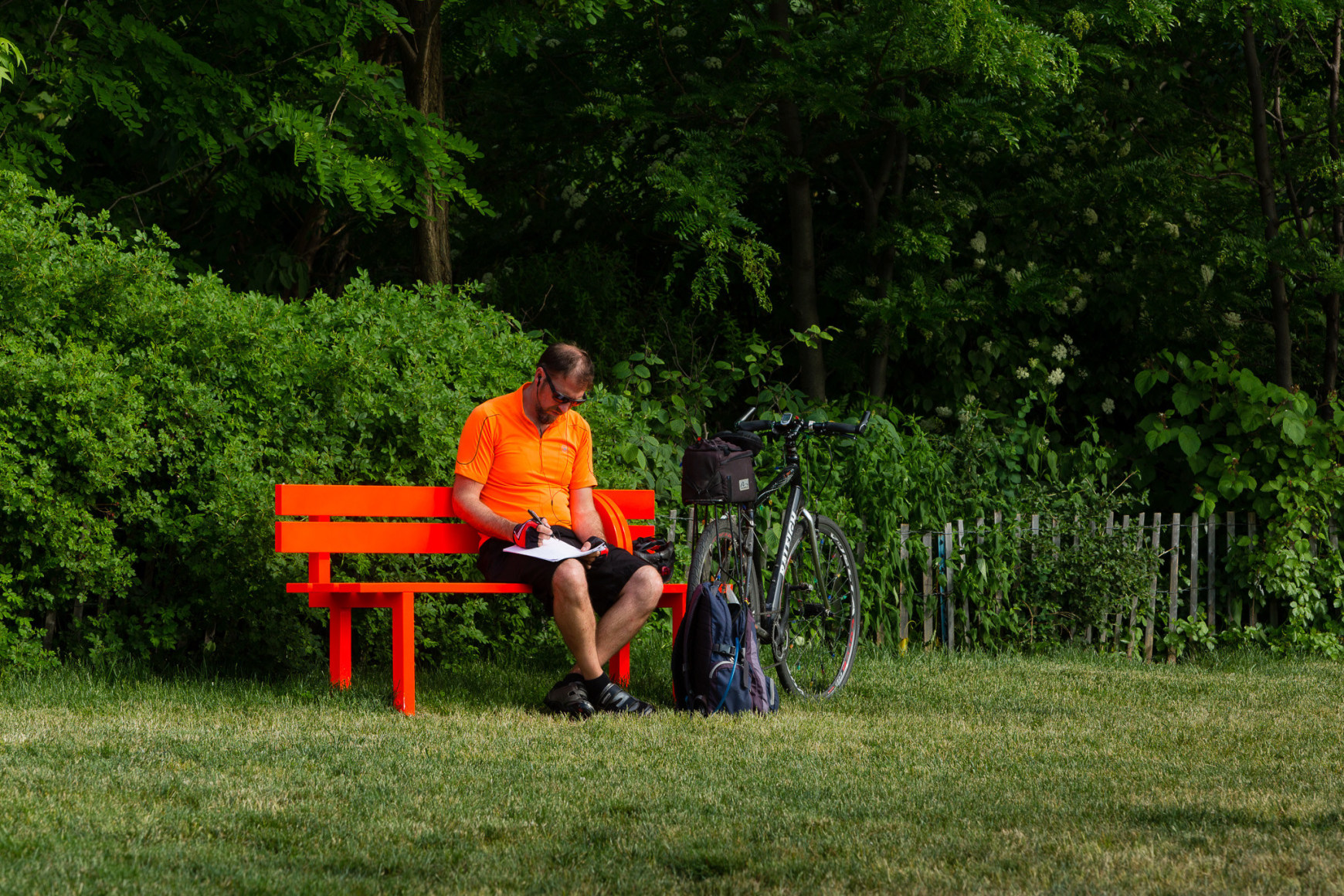 Jeppe Hein, Modified Social Bench NY #1, 2015, Installation view: Please Touch The Art. Brooklyn Bridge Park, 2015-16