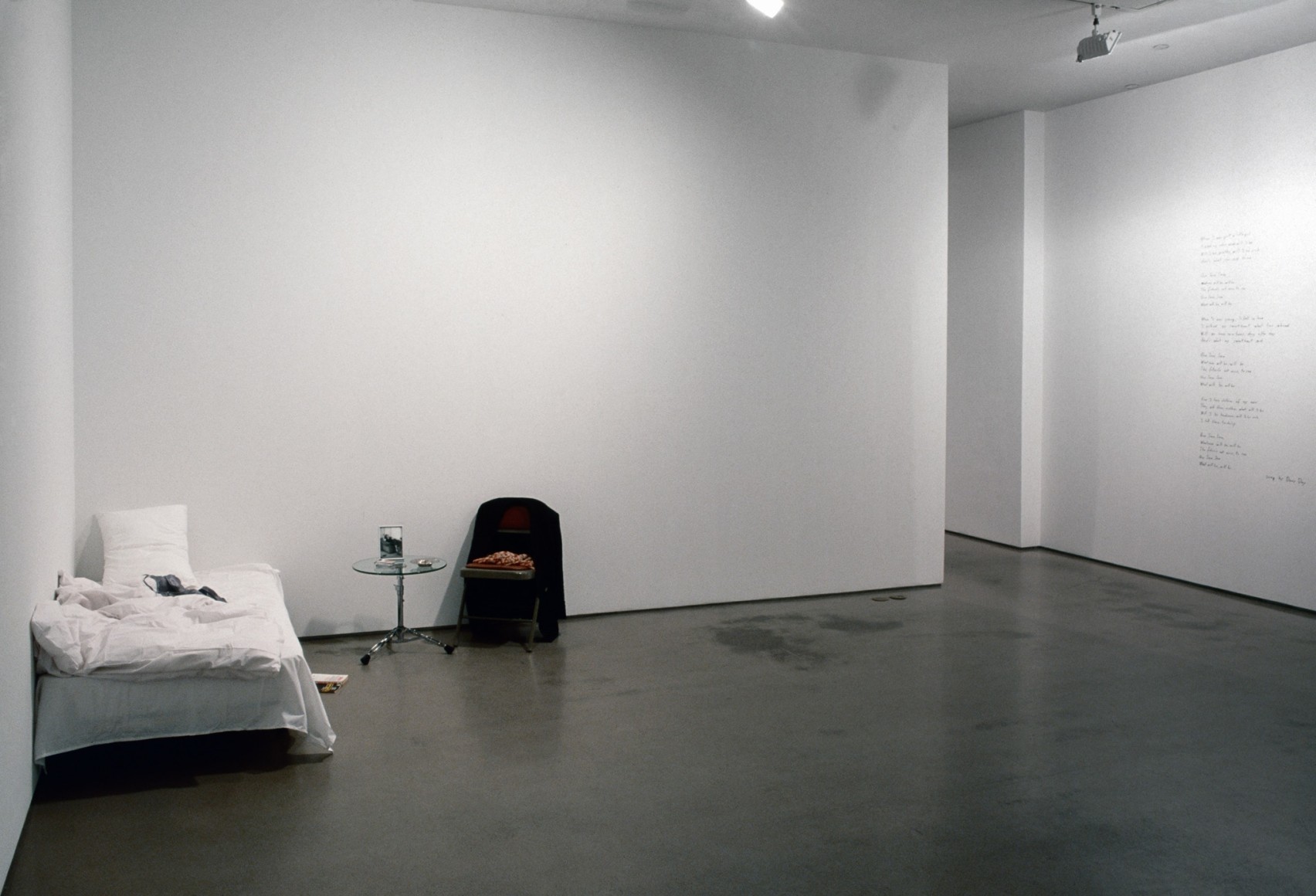 Hans-Peter Feldmann, Installation view: 303 Gallery, New York, 2000