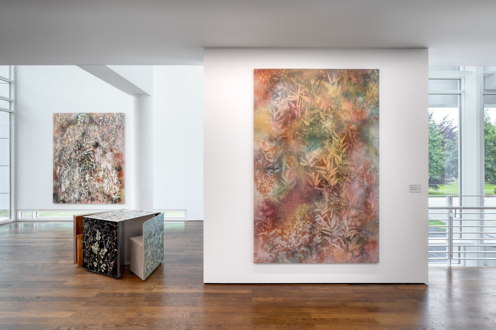 Sam Falls, Waldeinsamkeit, Museum Frieder Burda, 2024 ©Sam Falls; Photo: Nikolay Kazakov.