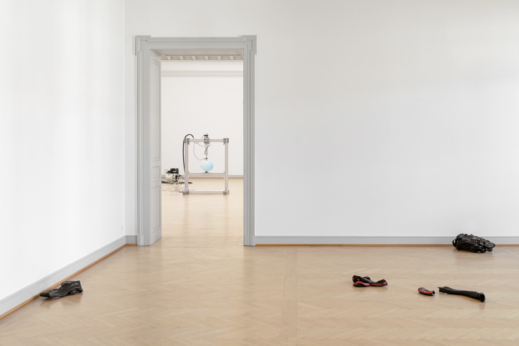 Nina Canell, Installation view: Reflexologies, Kunstmuseum St. Gallen, Switzerland, 2018