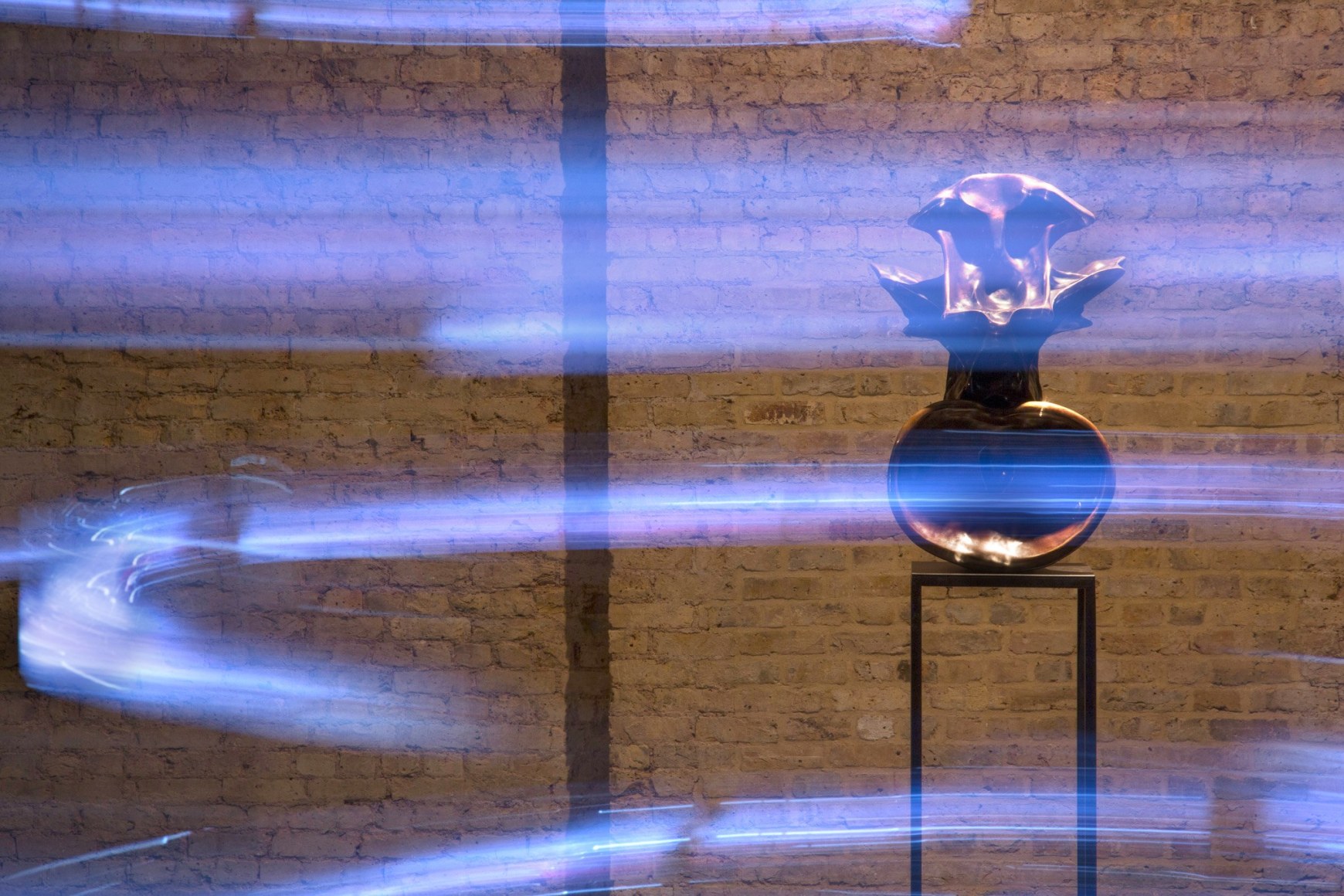 Alicja Kwade, Installation view: Medium Median, Whitechapel Gallery, London, 2016