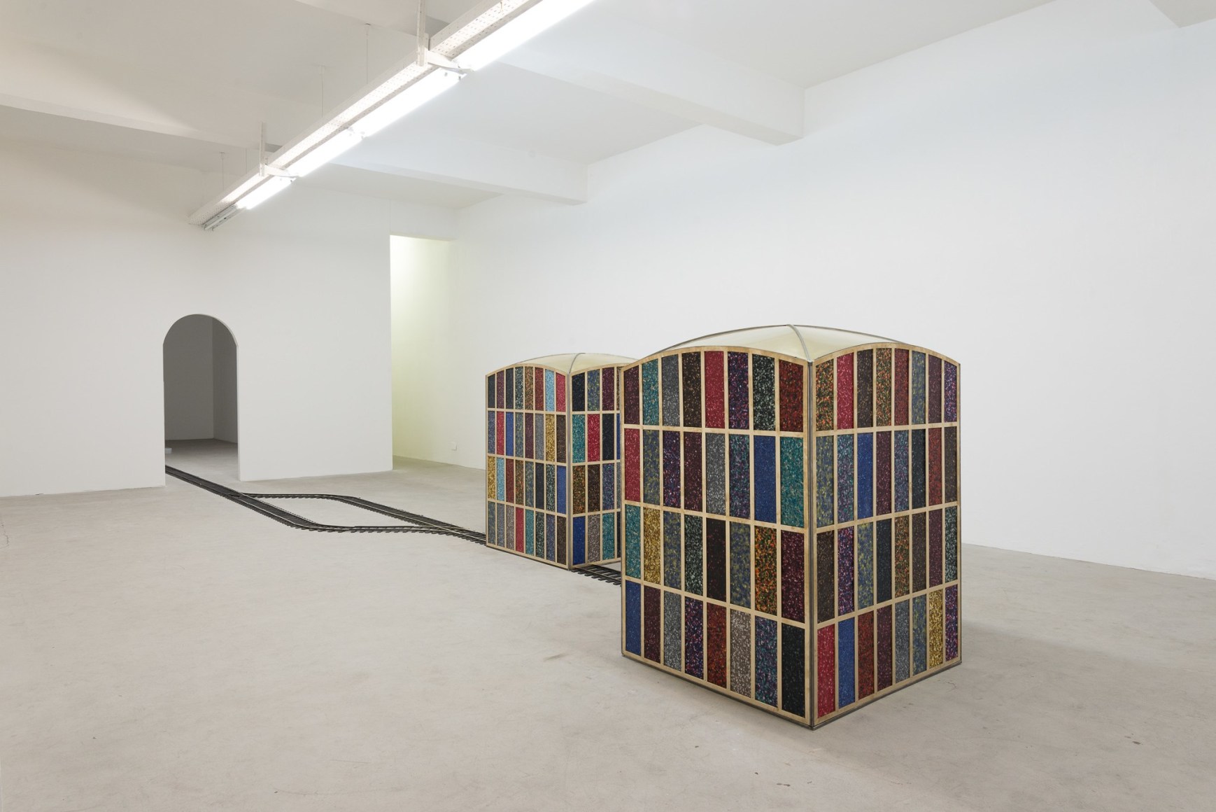 Marina Pinsky, Installation view: Gluck50, Milan, 2018