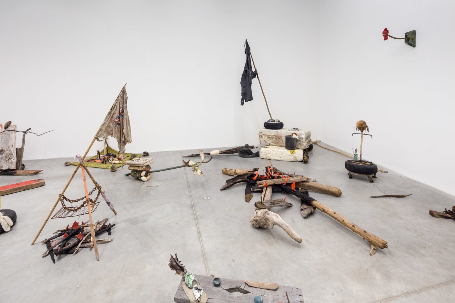 Mike Nelson, Gang of Seven, 2013