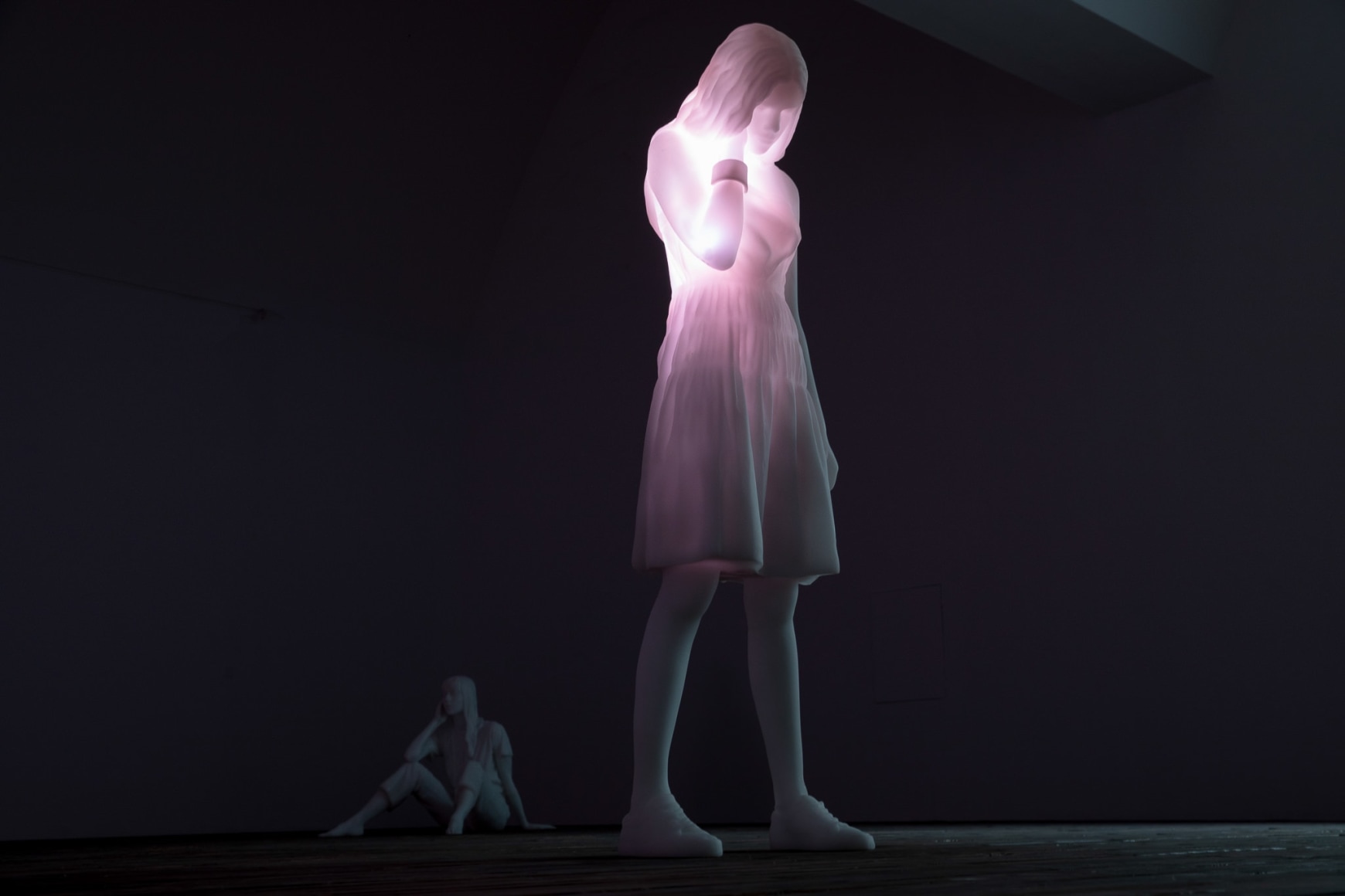 Installation view: Doug Aitken, 3 Modern Figures (don't forget to breathe), Faurschou Foundation Beijing, China, 2019, Photo: Conner MacPhee