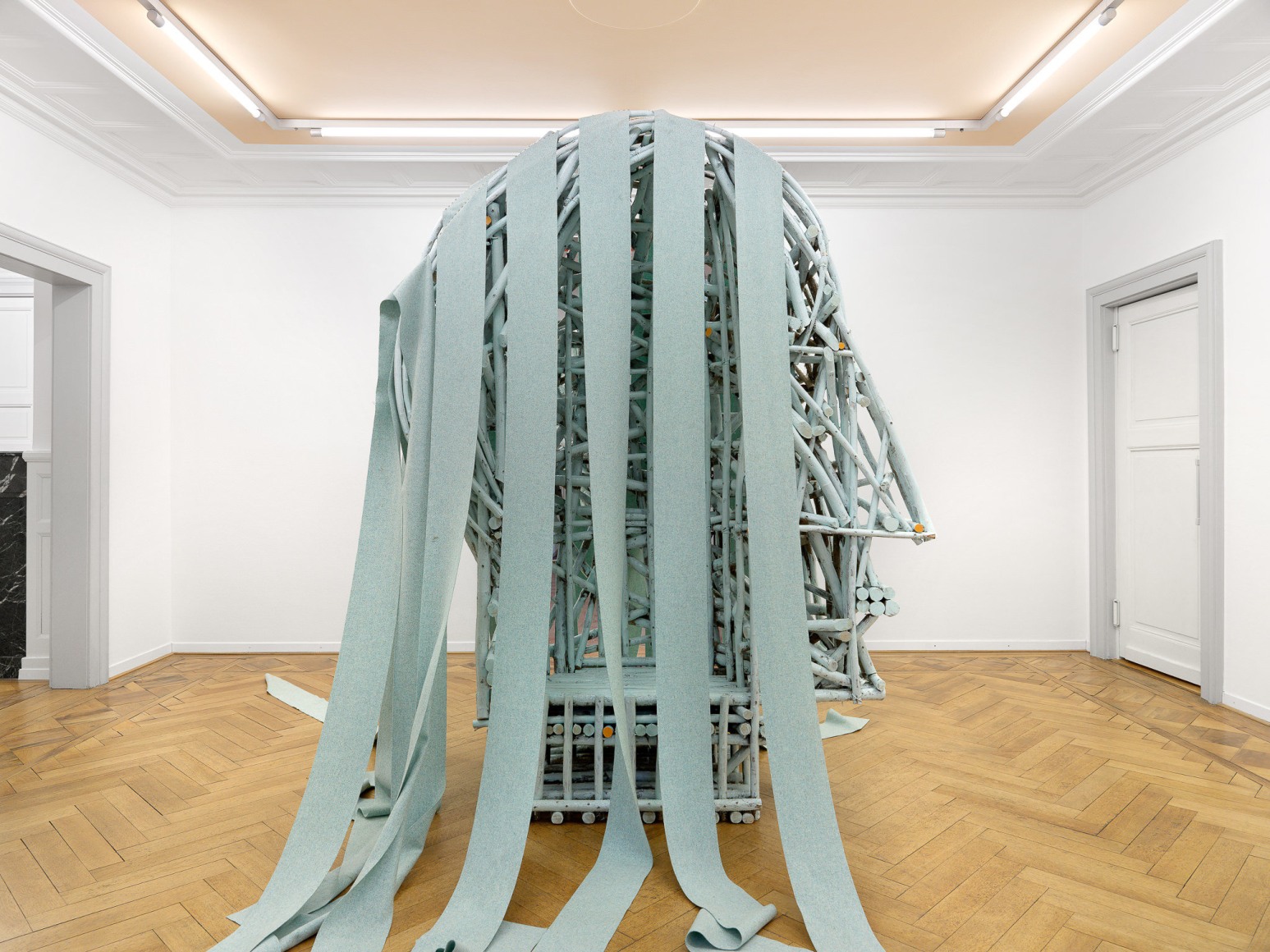 Installation view: Valentin Carron, La Petite Californie, Museum Bellpark, Kriens, 2021, Images courtesy Museum Ballpark. Photos by Annik Wetter