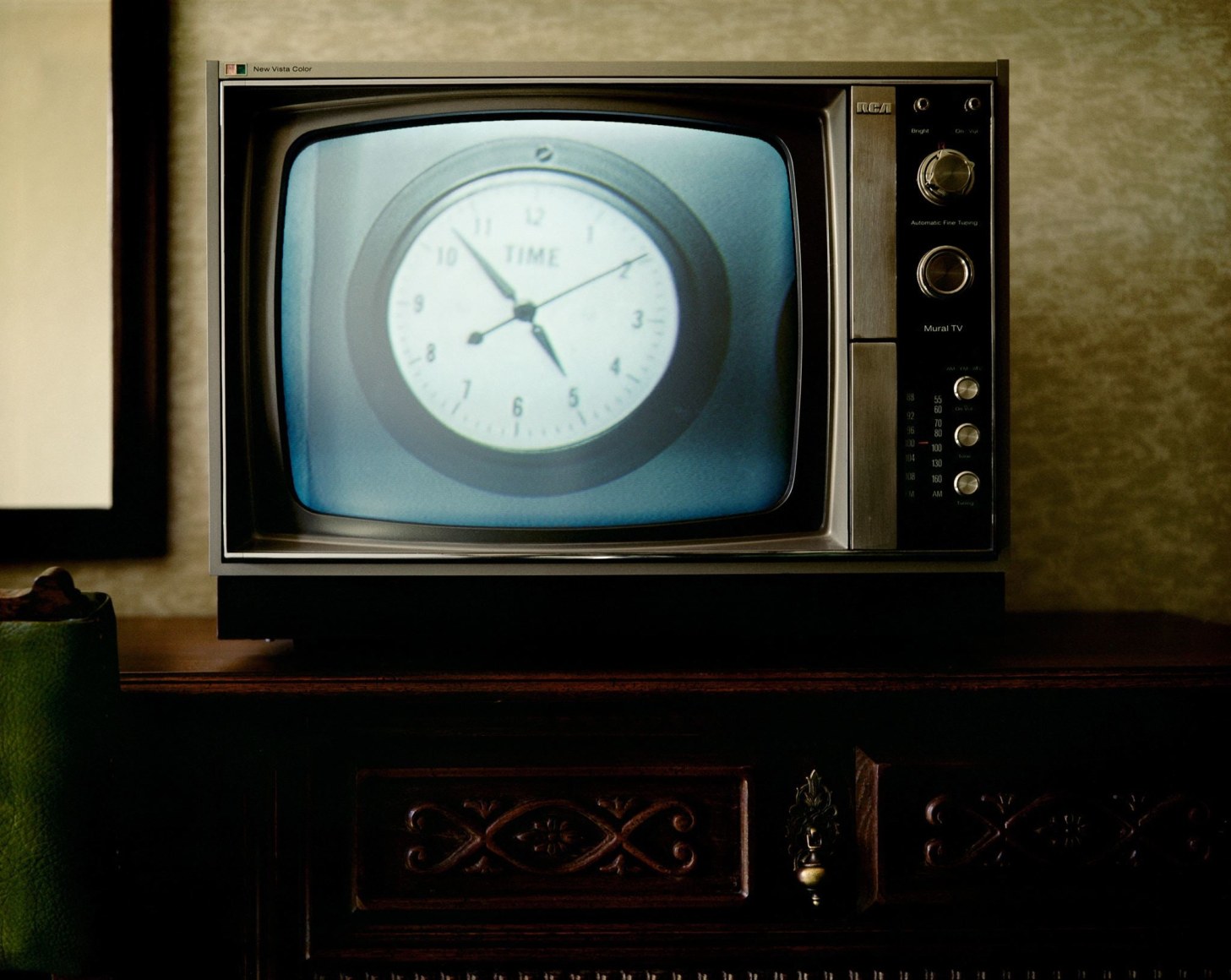 Stephen Shore, Room 236, Thunderbird Motel, Bend, Oregon, July 20, 1973