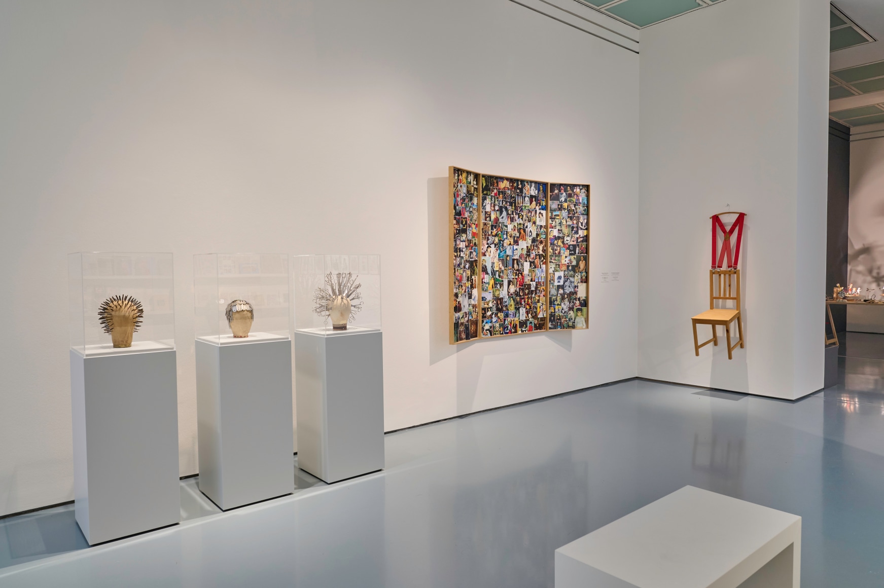 Installation view „Hans-Peter Feldmann. Art Exhibition“, Kunstpalast, Düsseldorf, 2025, © VG Bild-Kunst, Bonn 2025, Foto / Photo: Maris Prieditis