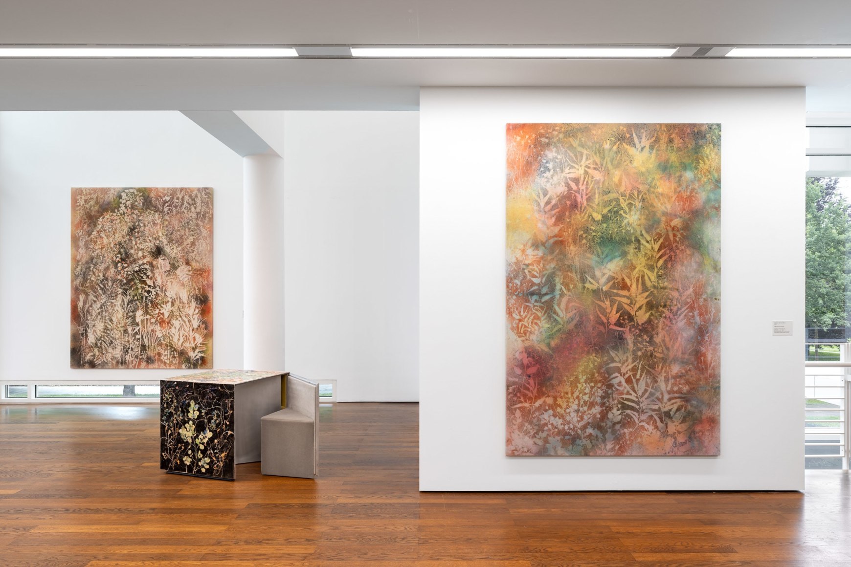 Sam Falls, Waldeinsamkeit, Museum Frieder Burda, 2024 ©Sam Falls; Photo: Nikolay Kazakov.