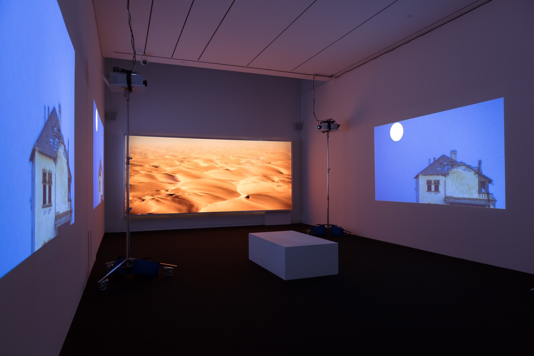 Doug Aitken: Electric Earth, May 28 – August 20, 2017, at the Modern Art Museum of Fort Worth.