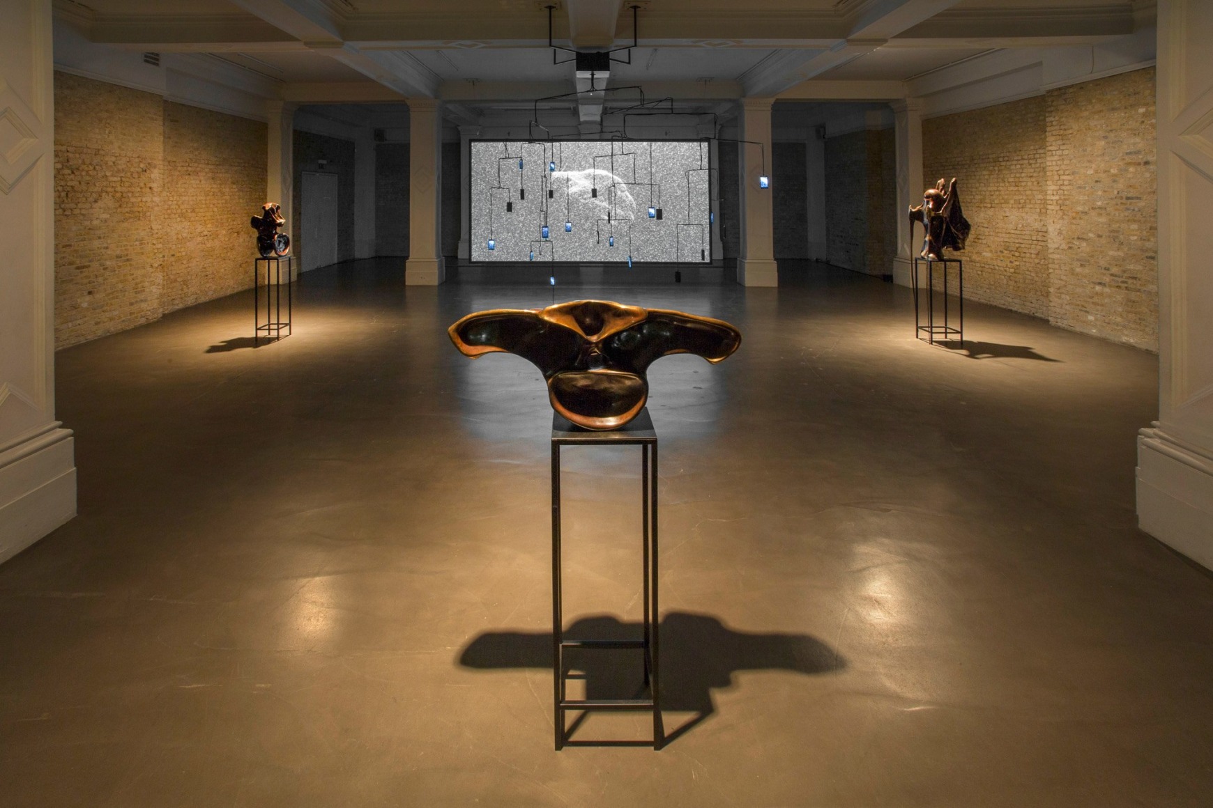Alicja Kwade, Installation view: Medium Median, Whitechapel Gallery, London, 2016
