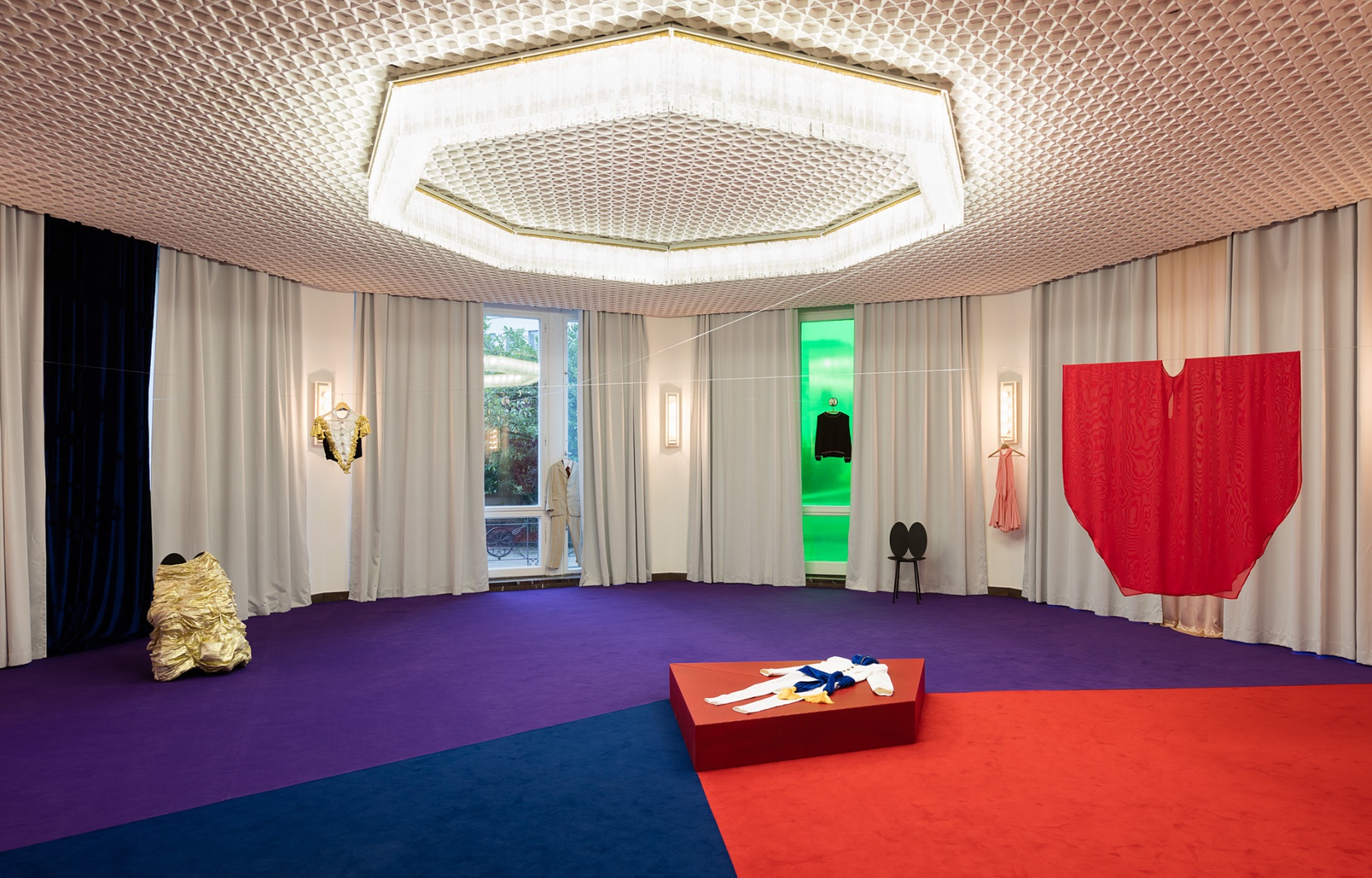 Dominique Gonzalez-Foerster, Costumes &amp; Wishes for the 21st century, Schinkel Pavillon, 2016