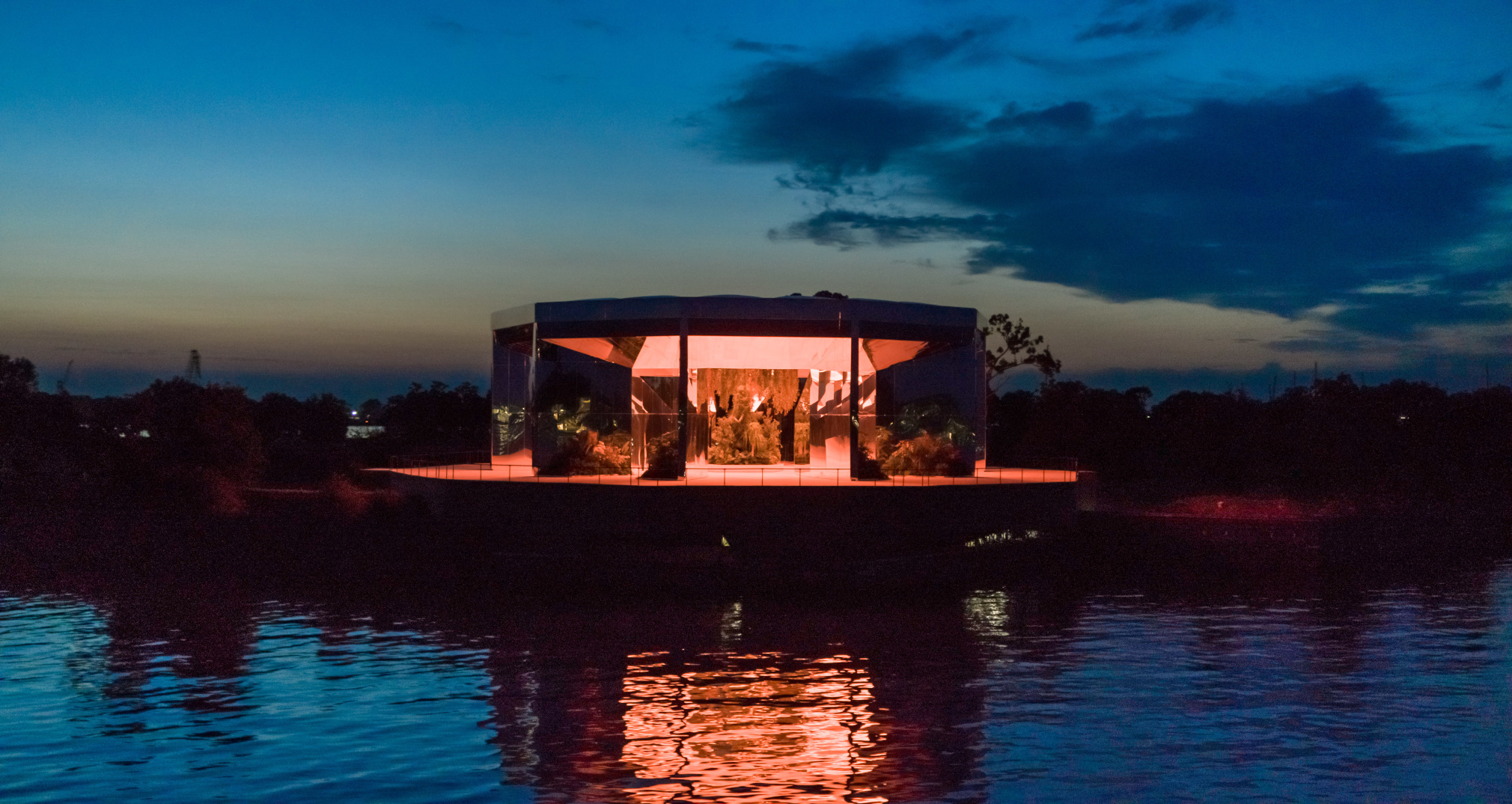 Doug Aitken, Green Lens, 2021, Installation view:&nbsp;Isola Della Certosa, Venice, Italy, 2021