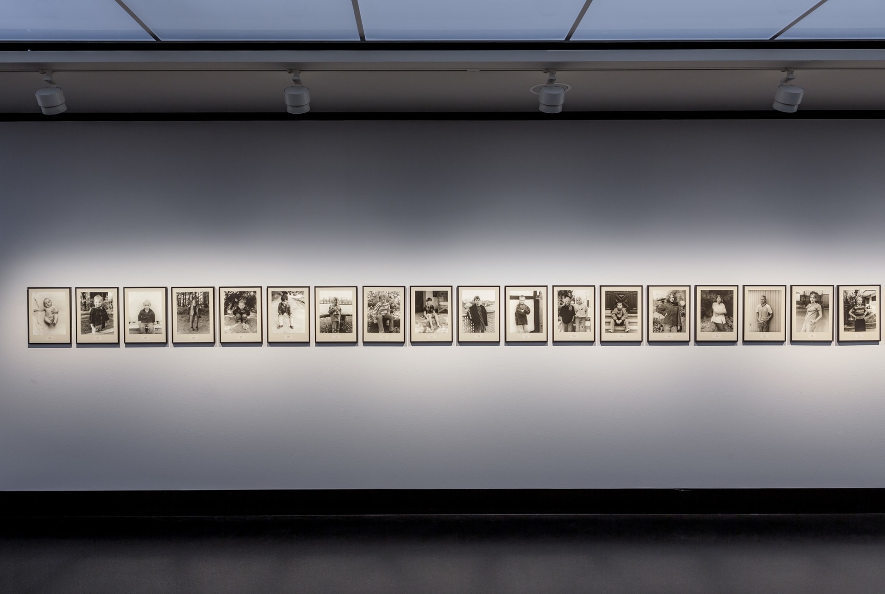 Hans-Peter Feldmann, Installation view: C/O Berlin, 2016