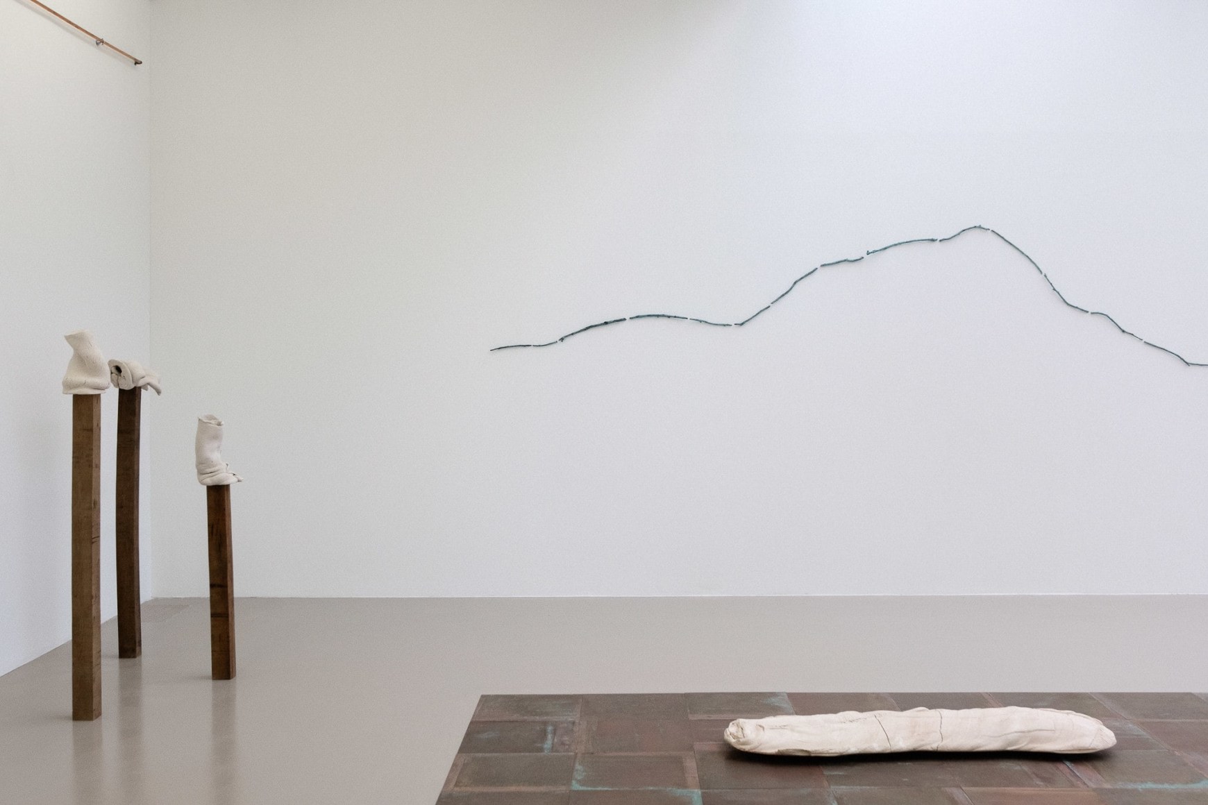 Installation view: Katinka Bock - Radio / Tomorrow’s Sculpture