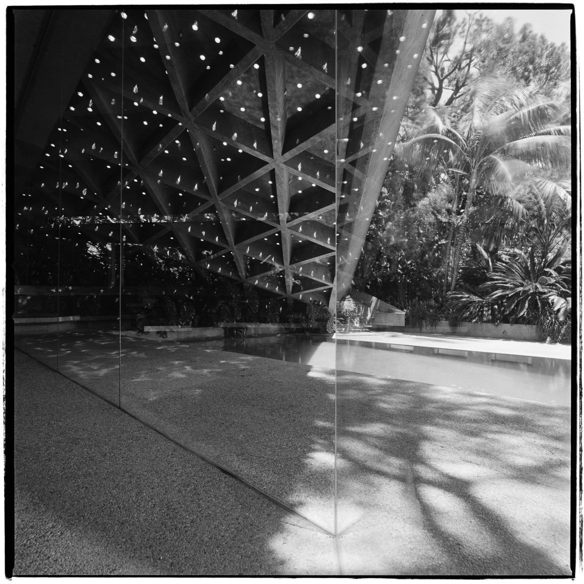Jane & Louise Wilson, Lumens Split (Lautner #5), 2018