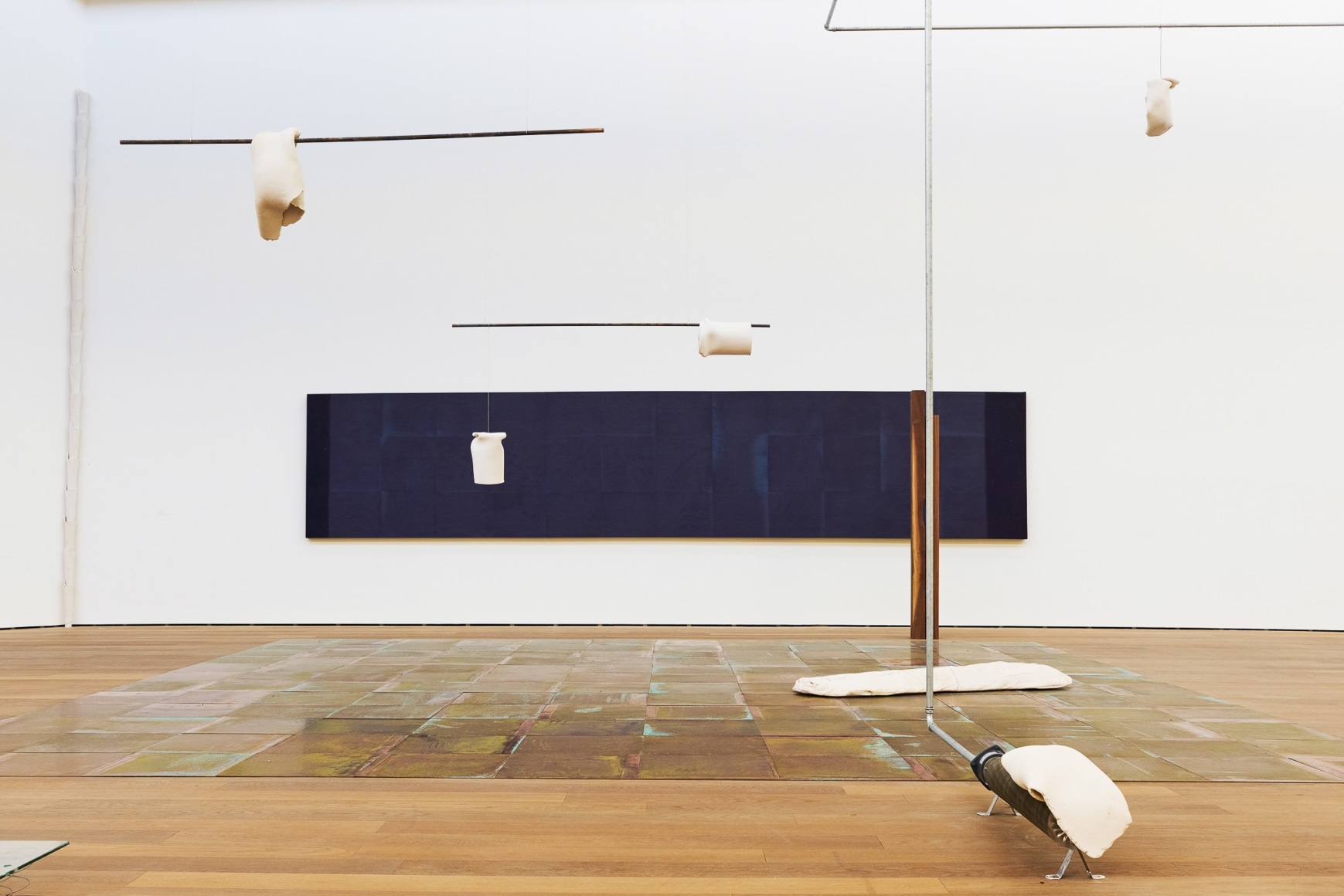 Installatation view: Katinka Bock - Smog / Tomorrow’s Sculpture, Mudam Luxembourg, 2018, Photo: Johannes Schwartz