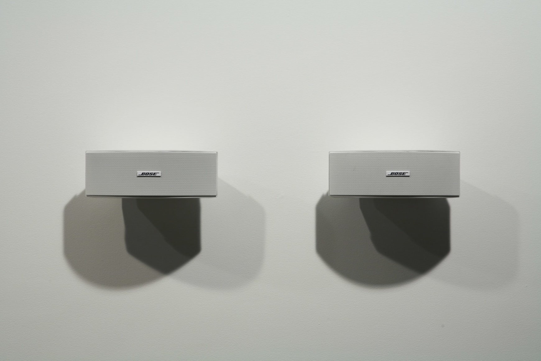 Ceal Floyer, I Do / I Would, 2006